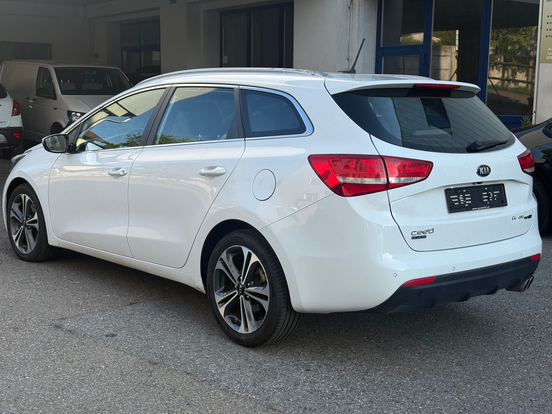 KIA Cee'd Sportswagon 1.6 CRDi Swiss Champion DCT-image-5