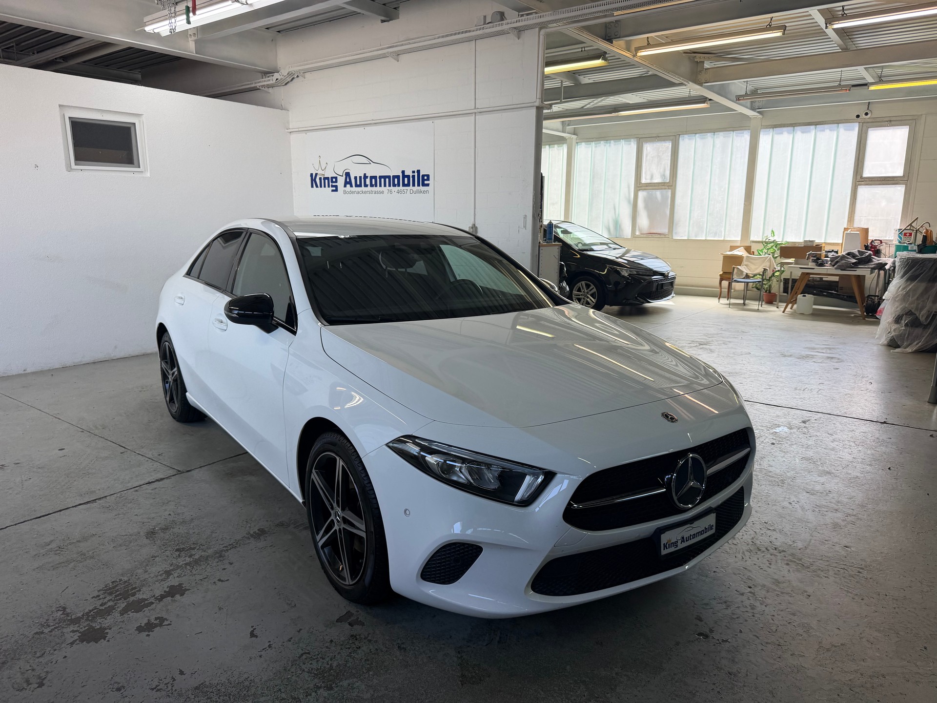 MERCEDES-BENZ A 200 Progressive 7G-DCT | Limousine | Frisch MFK | Ab Service | Navi | RF-Kamera-image-2