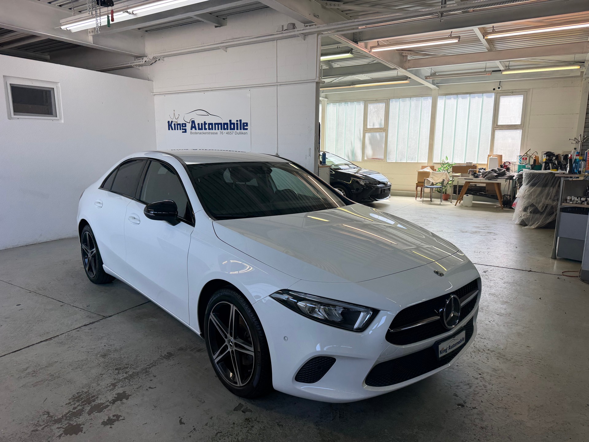 MERCEDES-BENZ A 200 Progressive 7G-DCT | Limousine | Frisch MFK | Ab Service | Navi | RF-Kamera-image-0