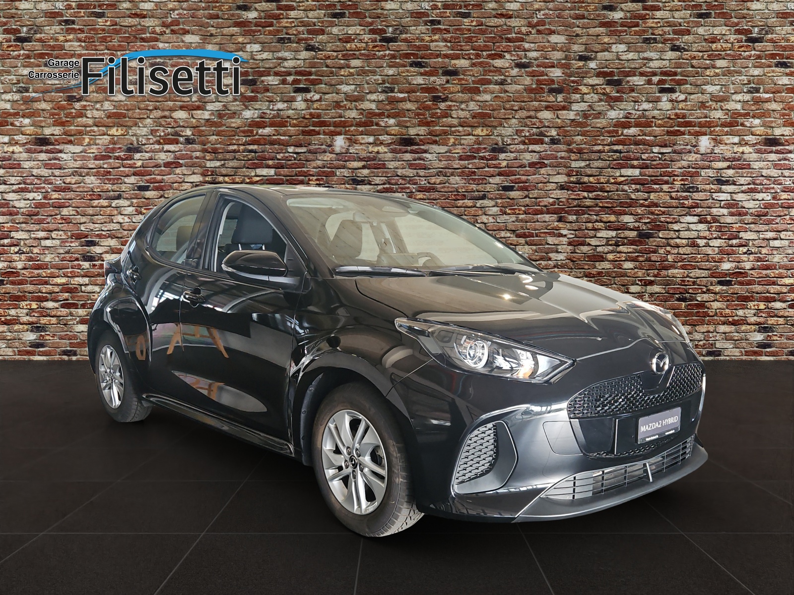 MAZDA 2 Hybrid Centre-line-showroom-element-2