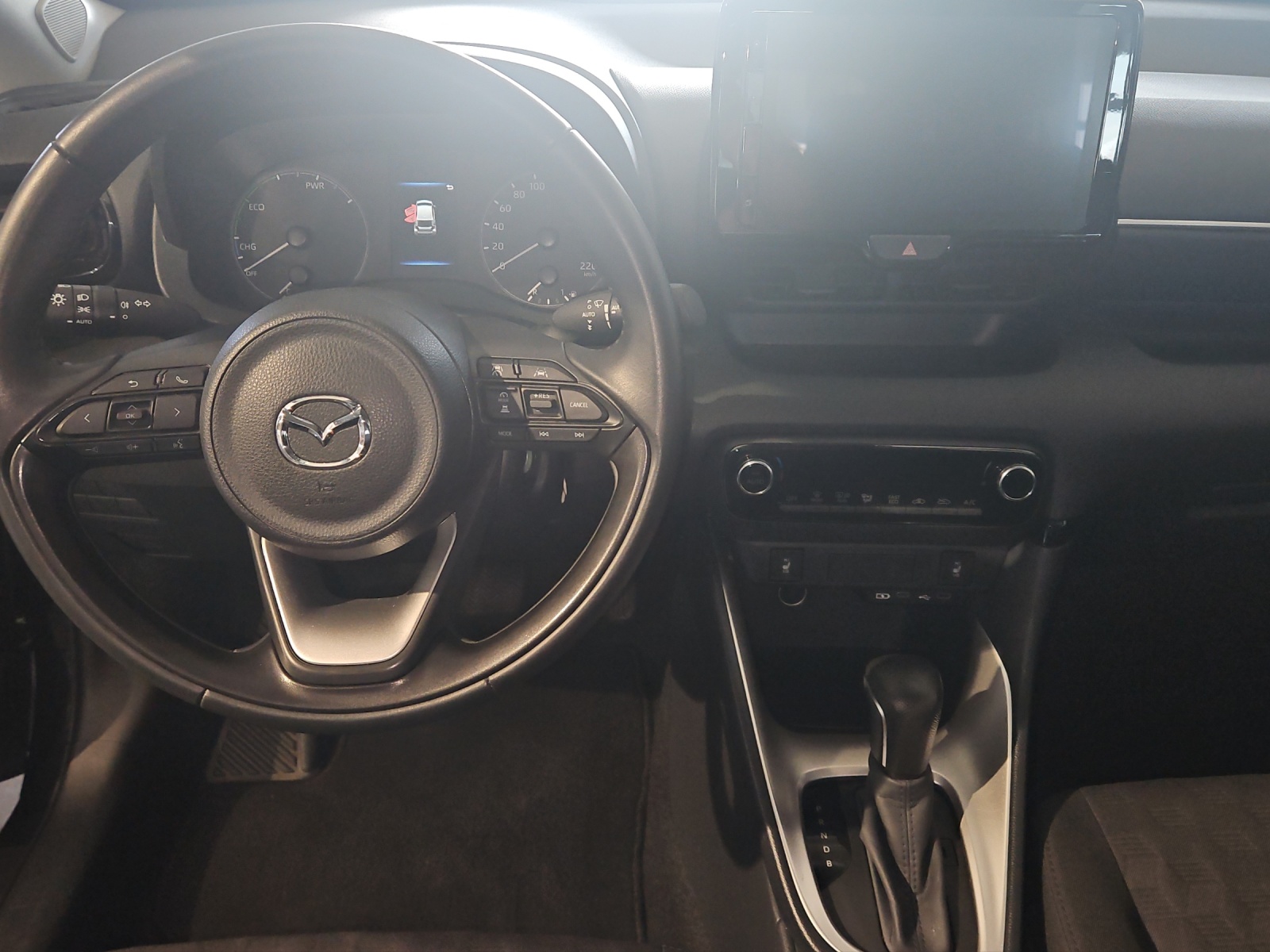 MAZDA 2 Hybrid Centre-line-image-5