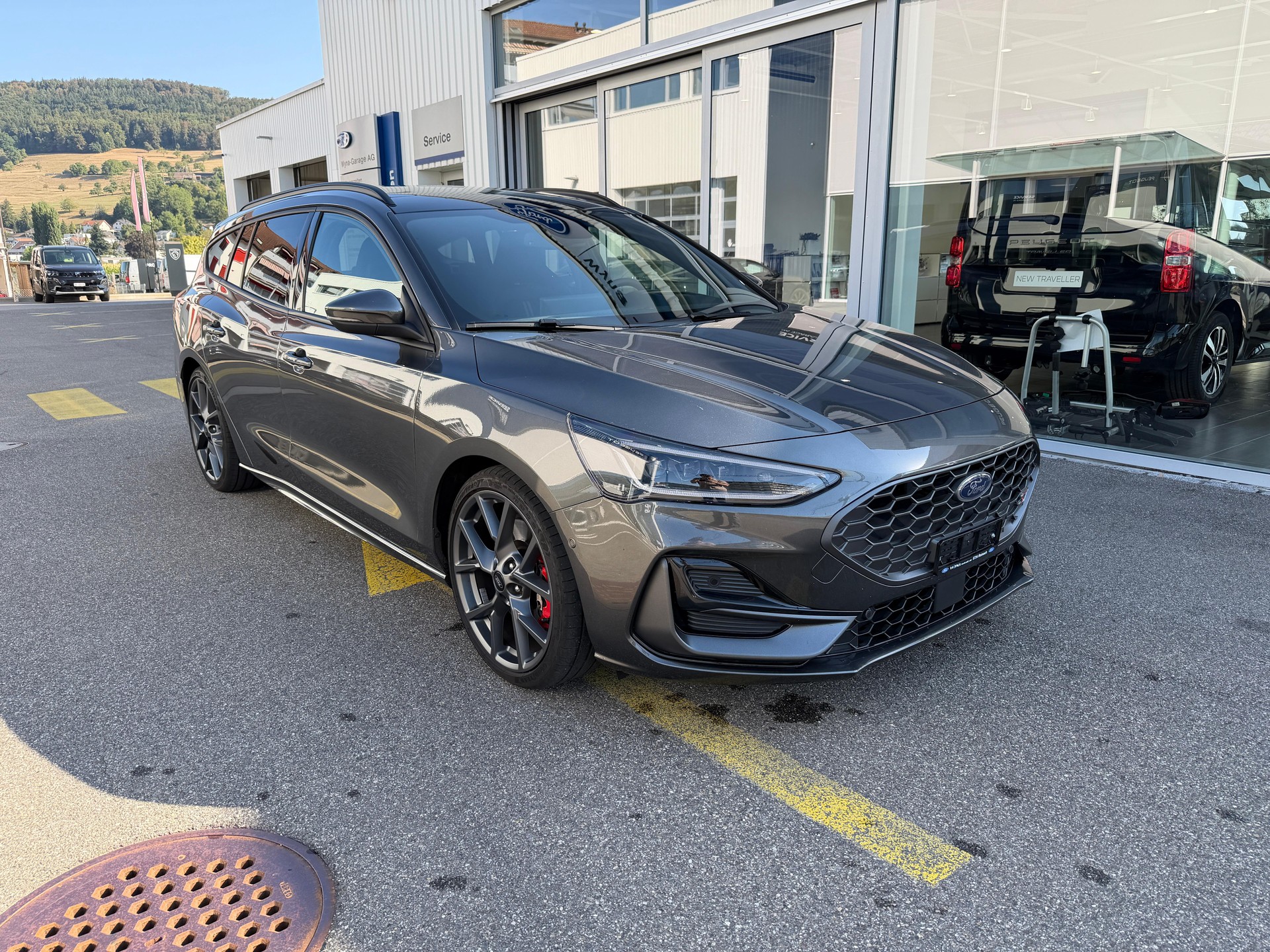 FORD Focus Station Wagon 2.3 EcoB ST X-image-1