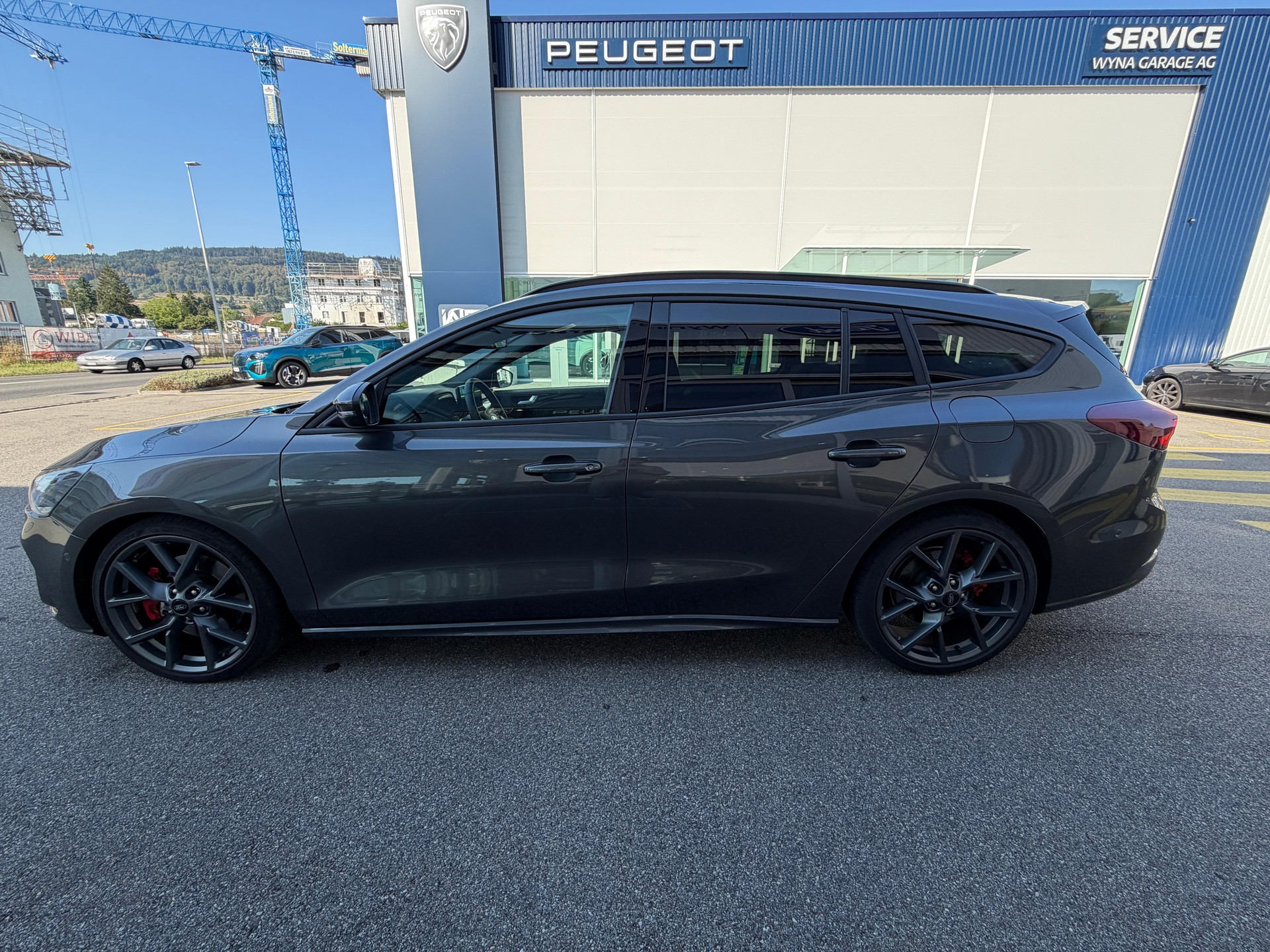 FORD Focus Station Wagon 2.3 EcoB ST X-image-4