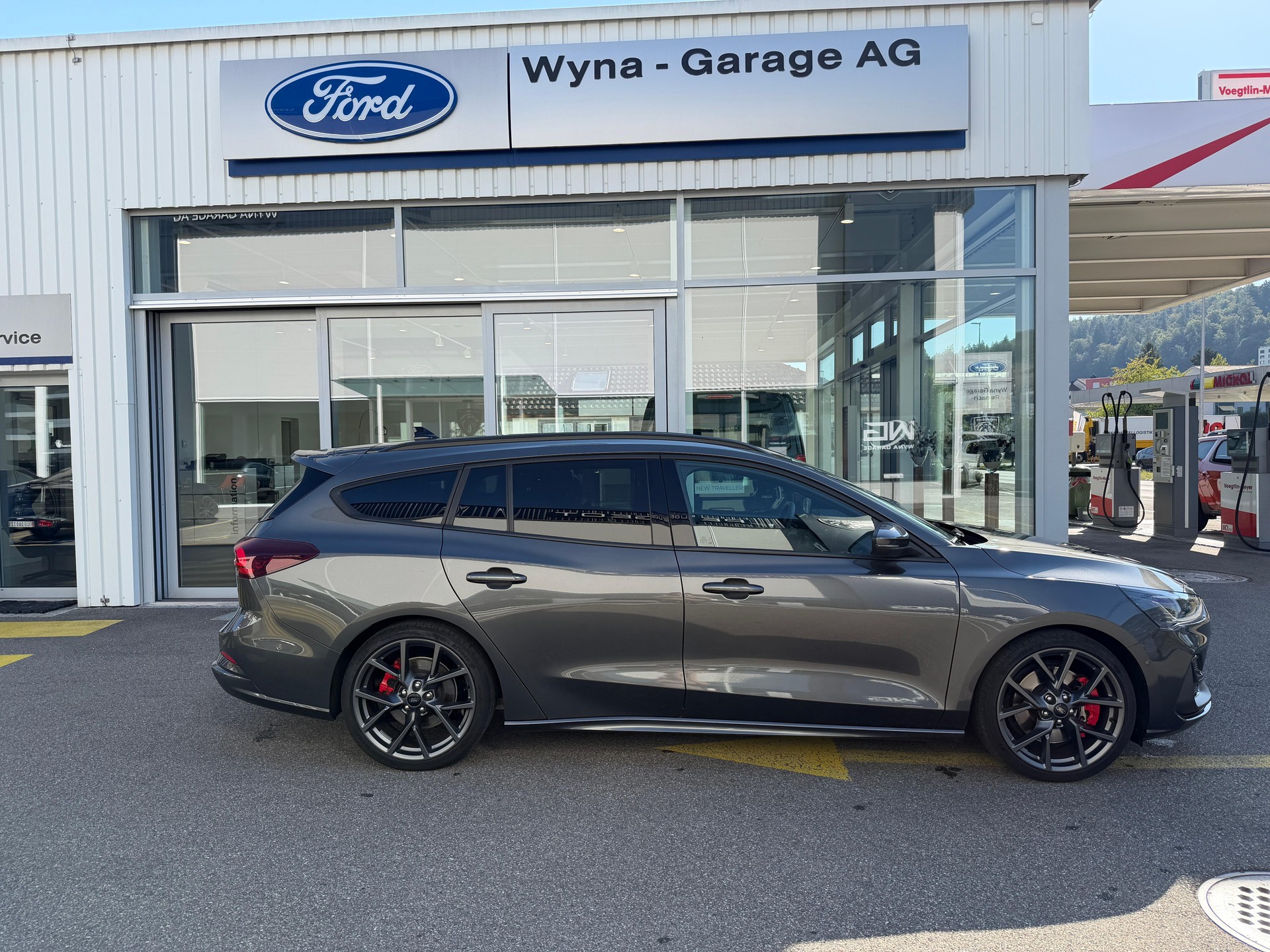FORD Focus Station Wagon 2.3 EcoB ST X-image-0