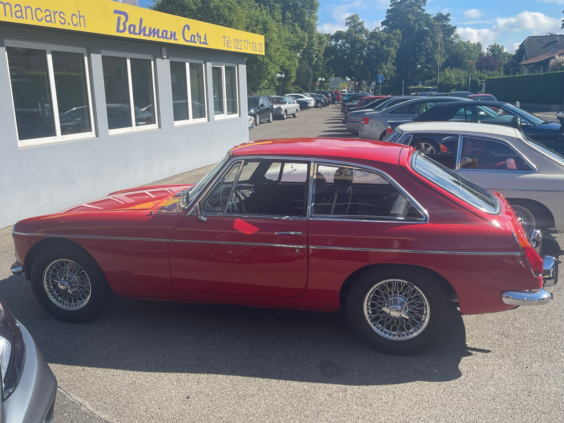 MG GT-image-2