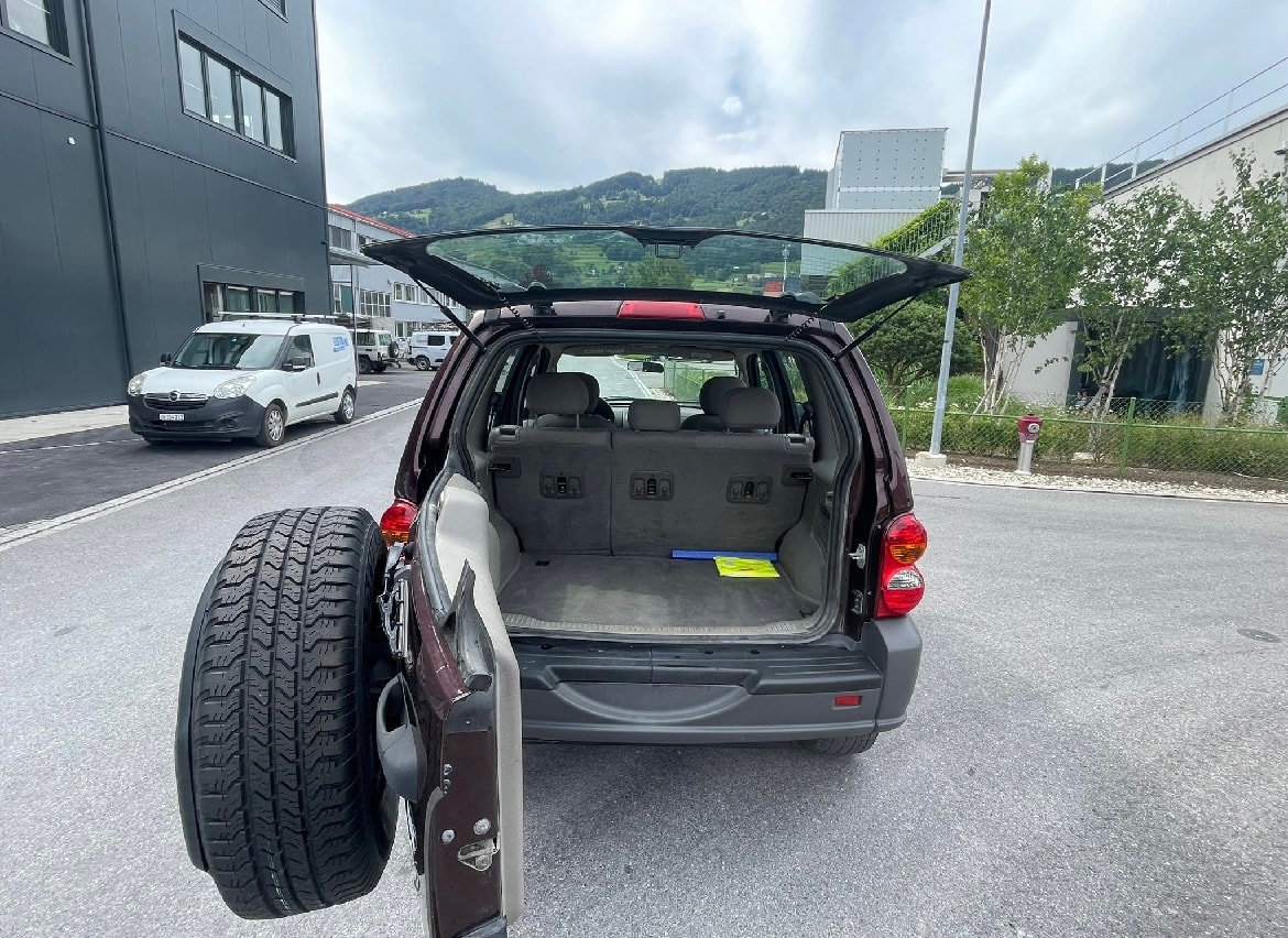 JEEP Cherokee 2.5 CRD Limited-image-8