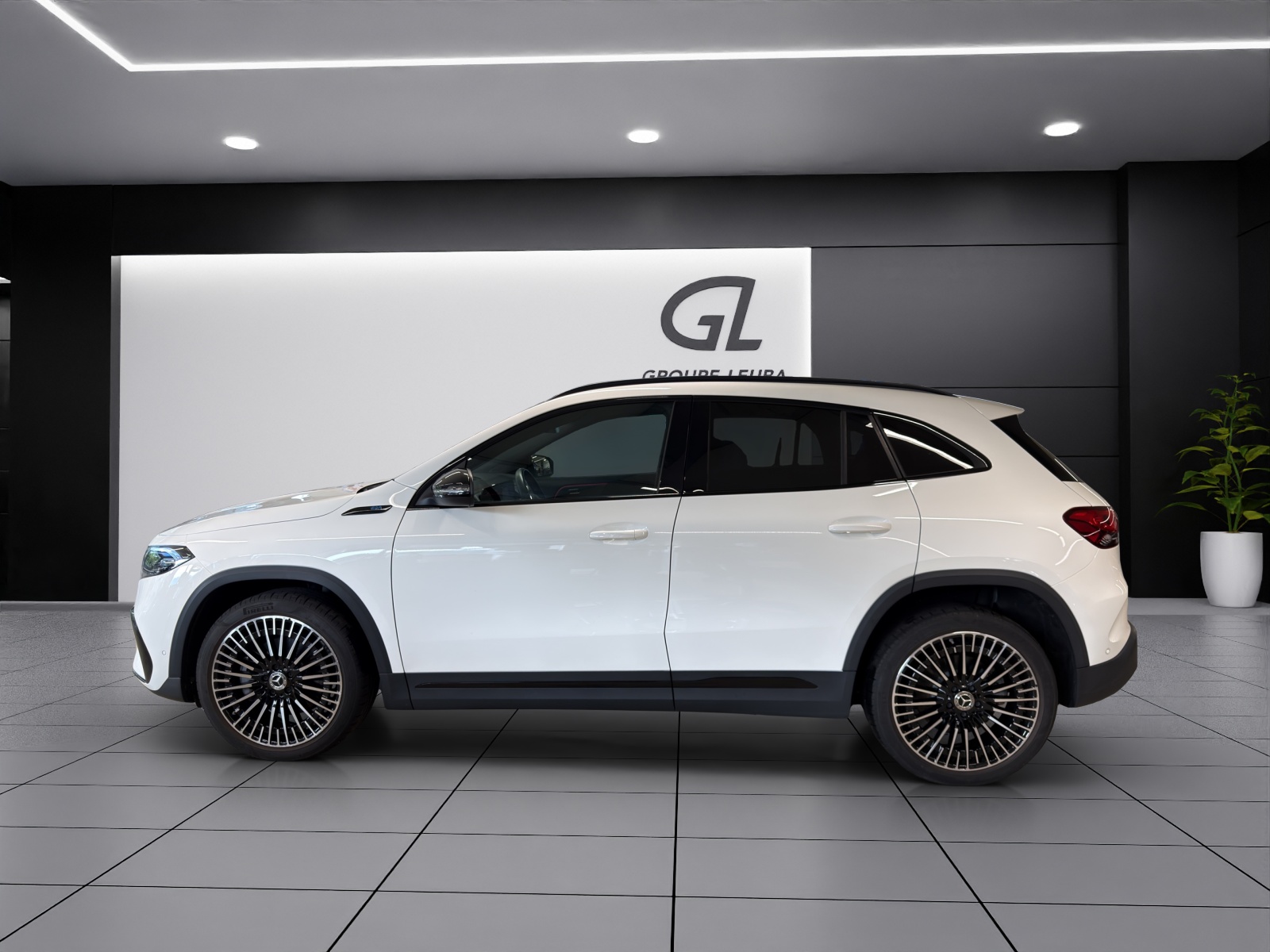 MERCEDES-BENZ EQA 250 AMG Line AMG Line-image-2
