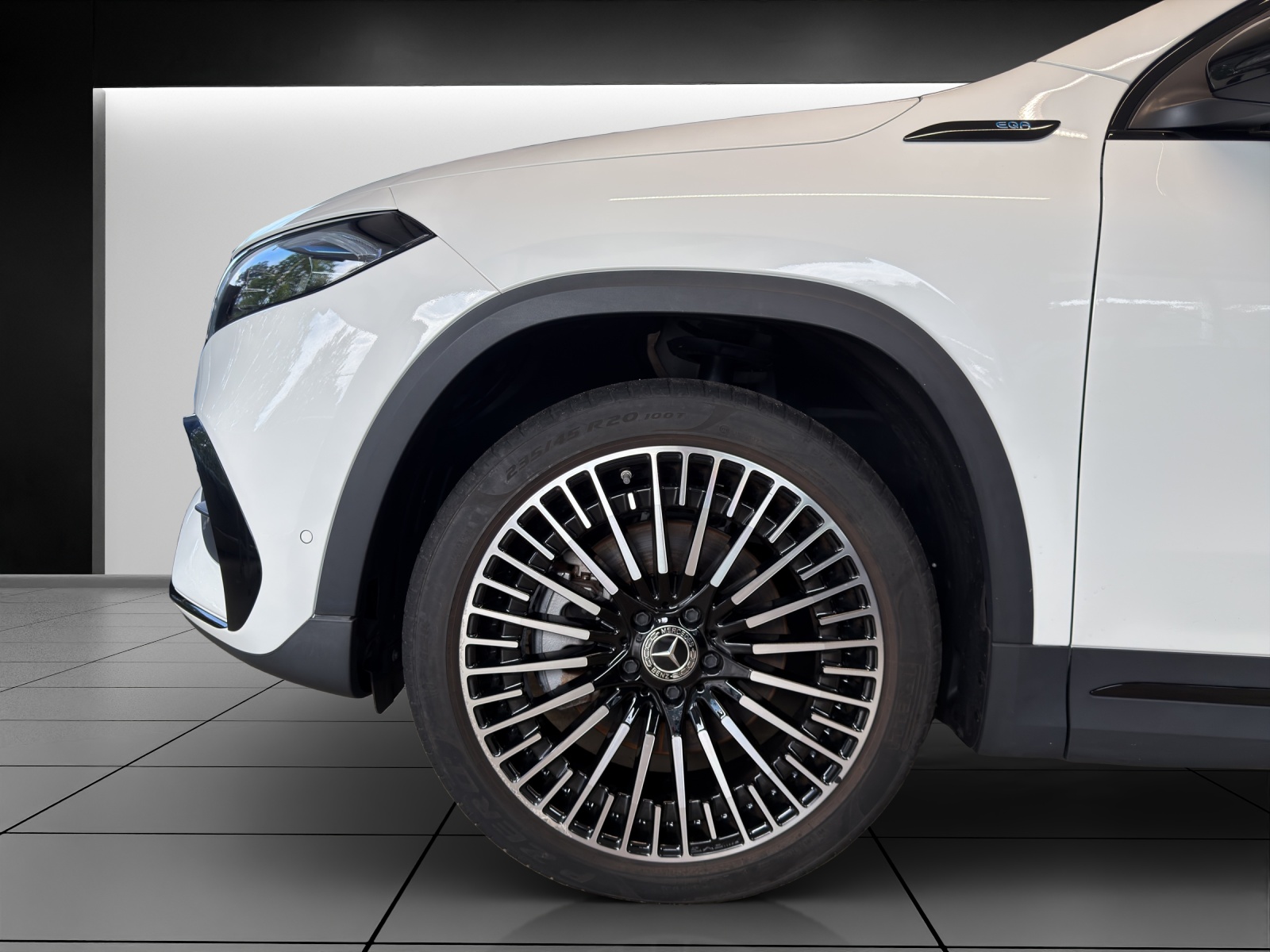 MERCEDES-BENZ EQA 250 AMG Line AMG Line-image-5