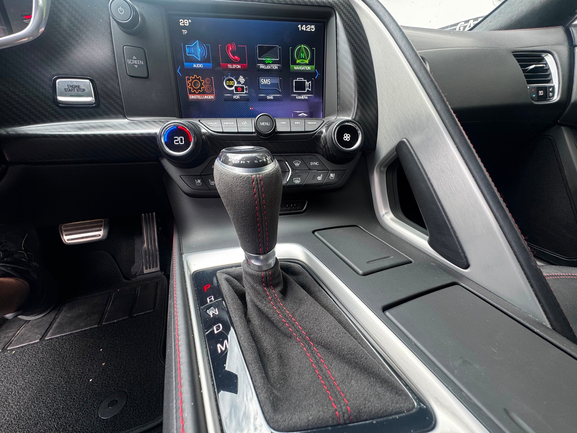 CHEVROLET Corvette C7 Stingray 3LT Z51-image-6
