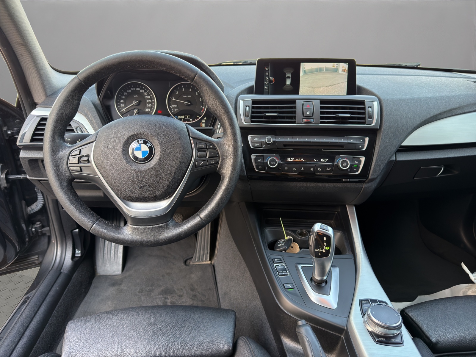 BMW 118i Sport Line Steptronic-image-21