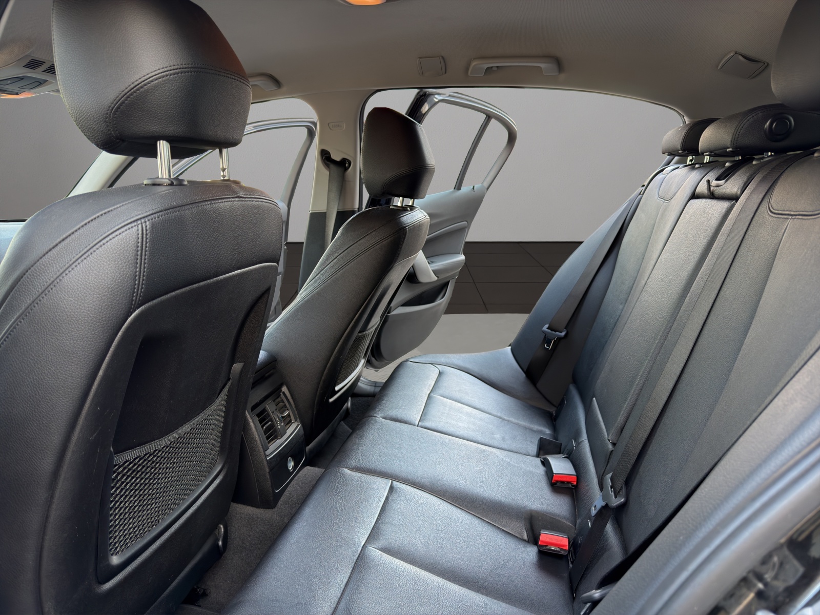 BMW 118i Sport Line Steptronic-image-16