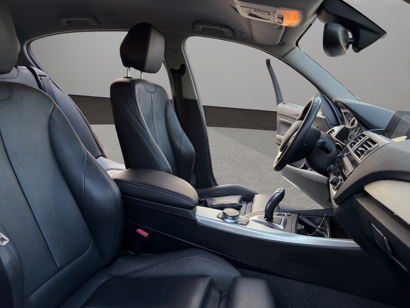 BMW 118i Sport Line Steptronic-image-19