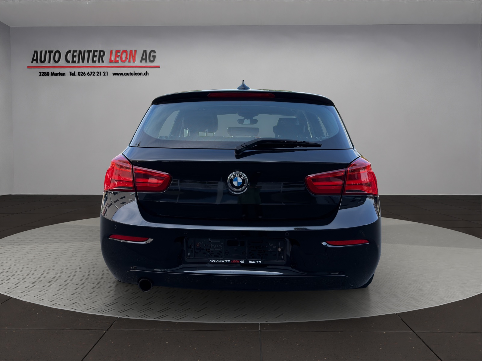 BMW 118i Sport Line Steptronic-image-4