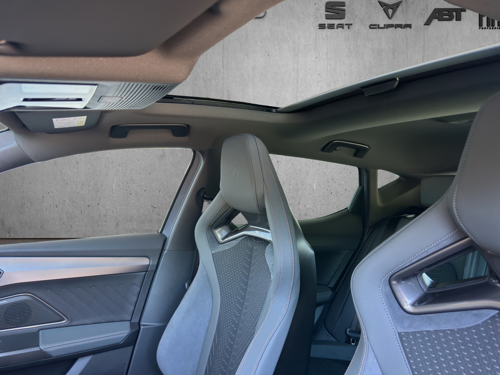 CUPRA LEON 2.0 TSI Prime Extreme DSG 325 PS Edition-image-16