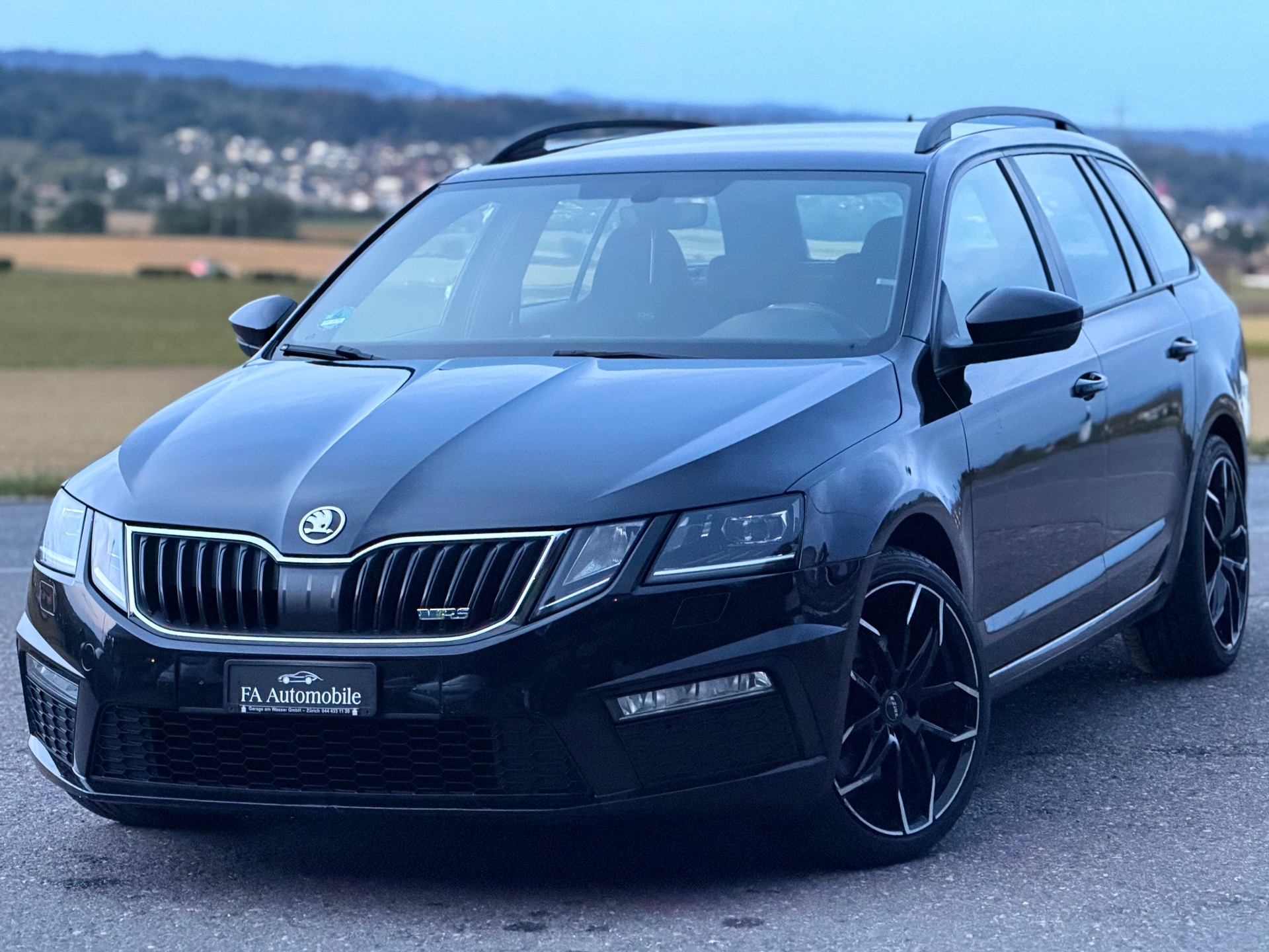 SKODA Octavia Combi 2.0 TDI RS 4x4 DSG-image-0