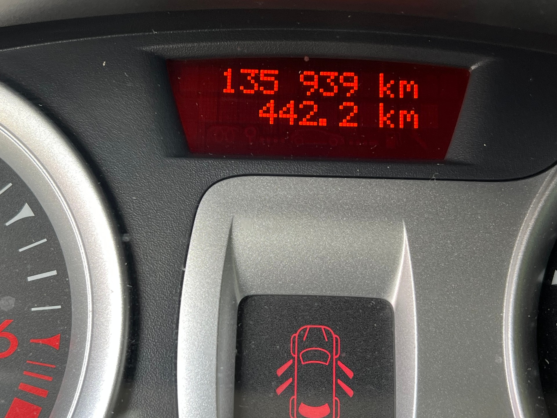 RENAULT Clio Grandtour 1.2 16V Turbo 20th Edition-image-7