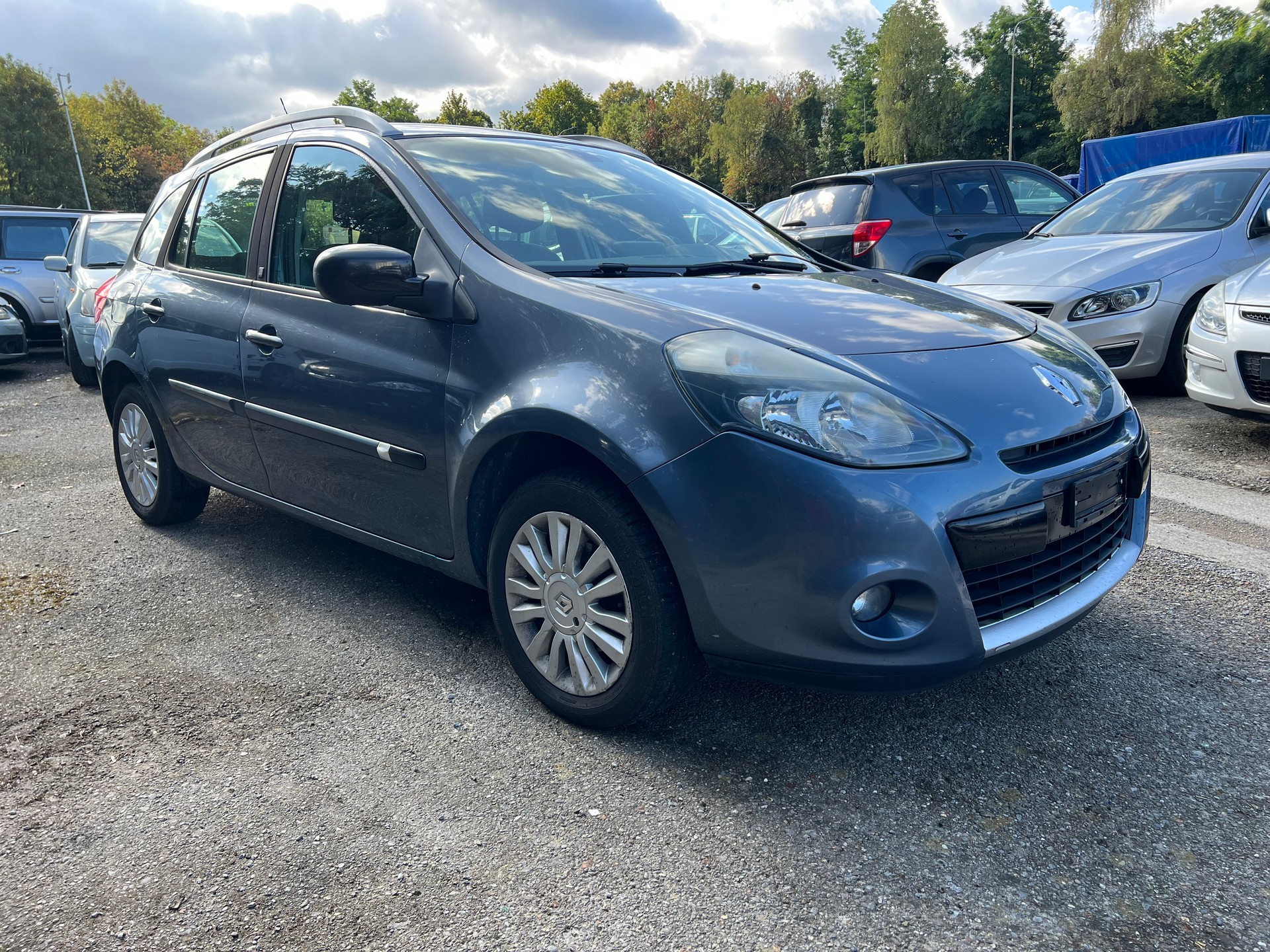 RENAULT Clio Grandtour 1.2 16V Turbo 20th Edition-image-1