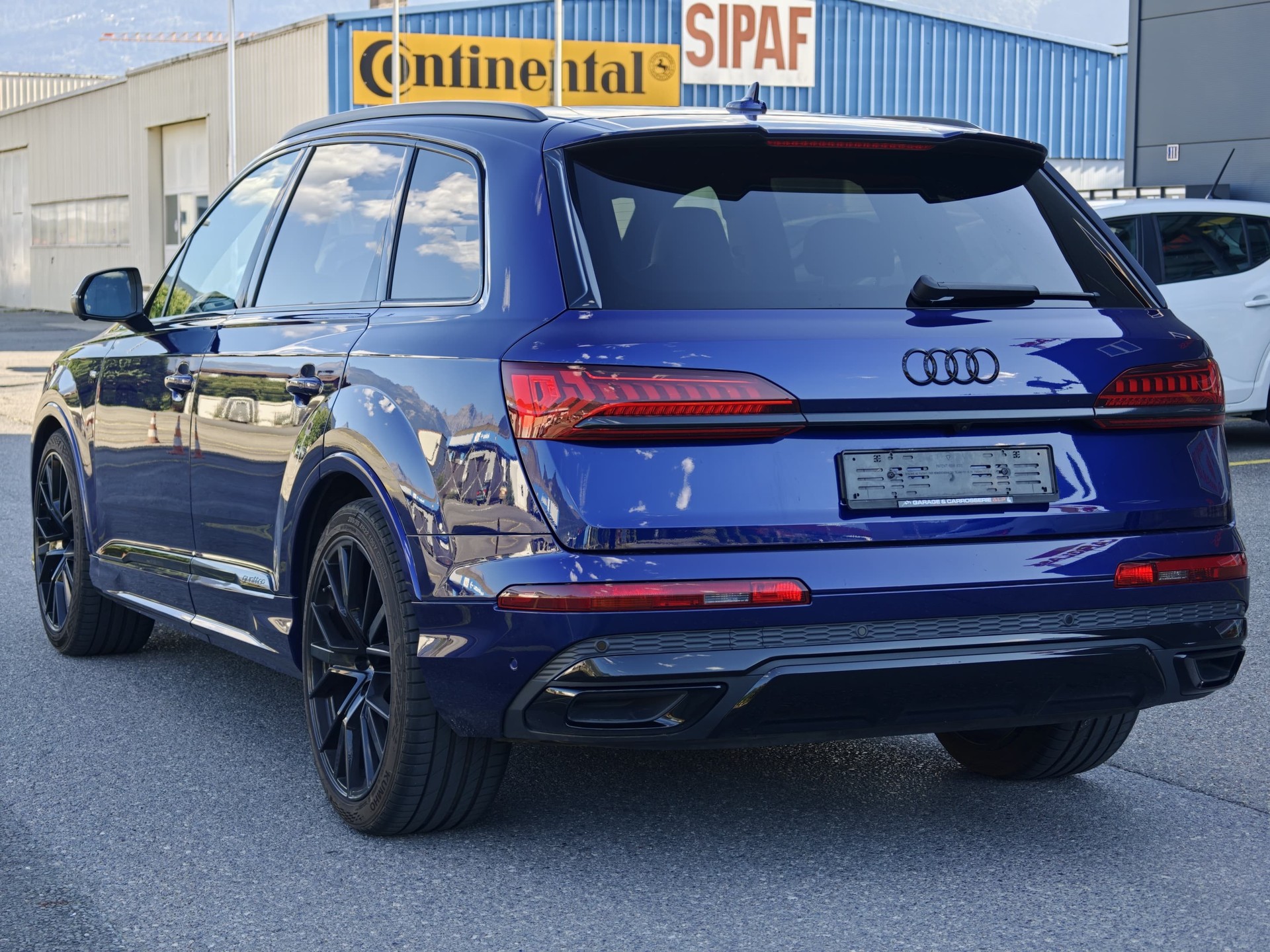 AUDI Q7 50 TDI quattro S Line tiptronic-image-5