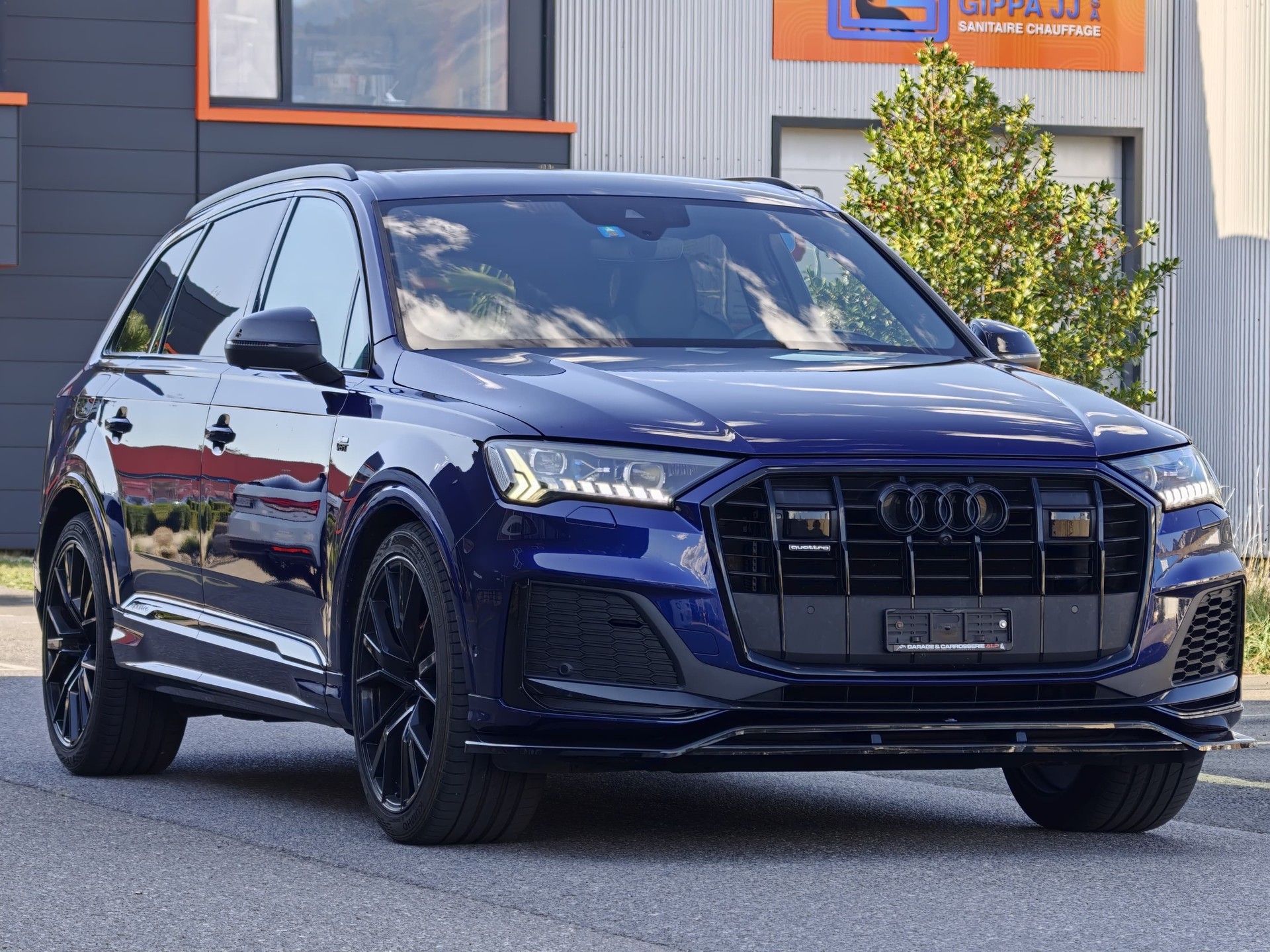 AUDI Q7 50 TDI quattro S Line tiptronic-image-2