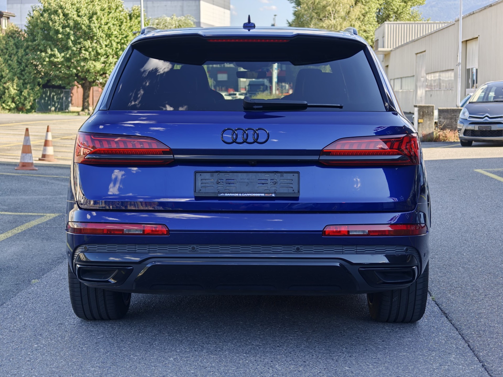 AUDI Q7 50 TDI quattro S Line tiptronic-image-4