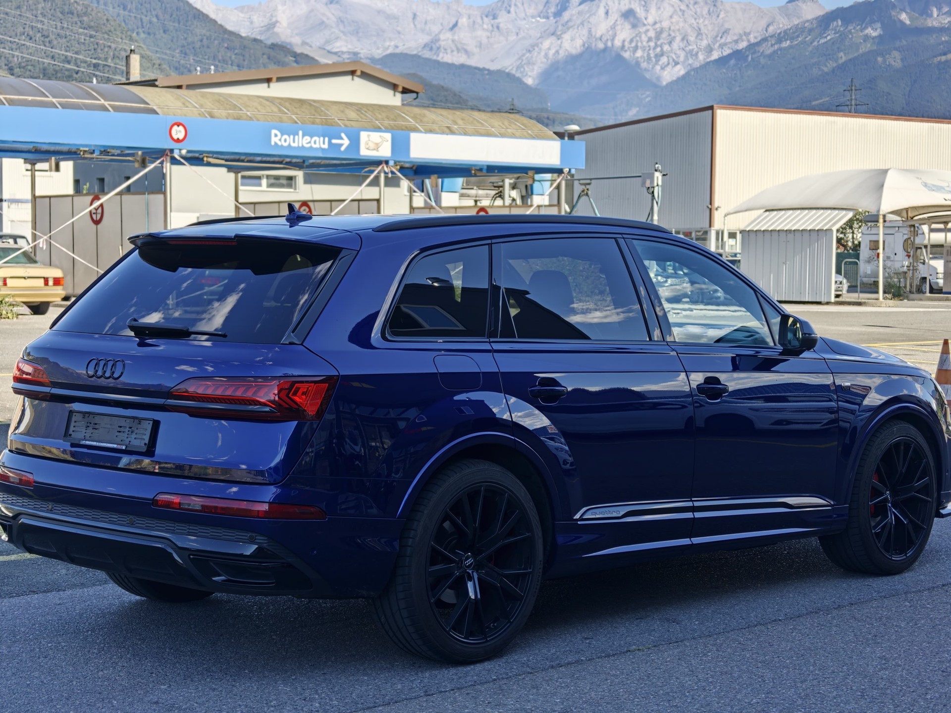 AUDI Q7 50 TDI quattro S Line tiptronic-image-3