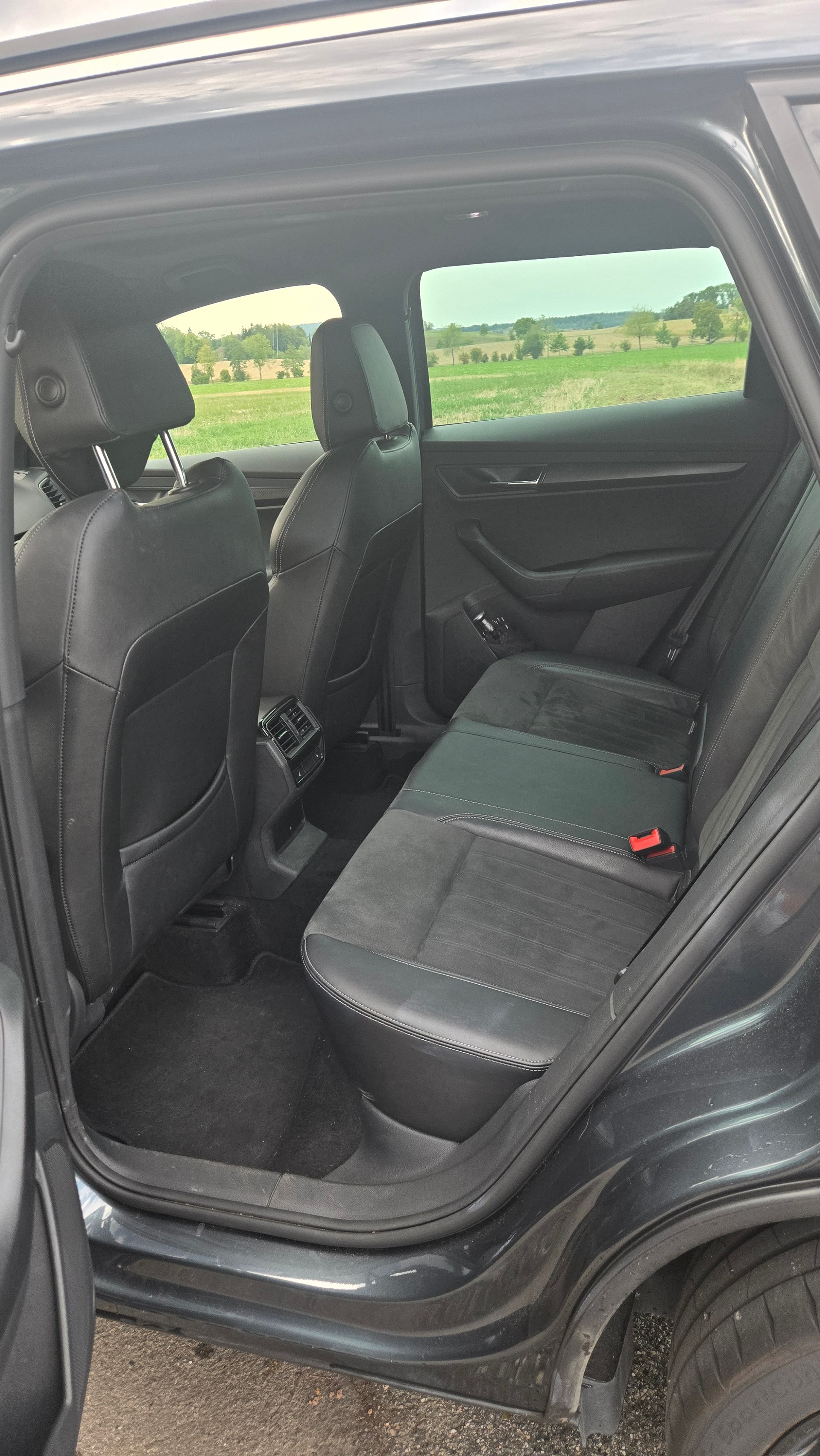 SKODA 1.5 TSI SportLine DSG-image-3