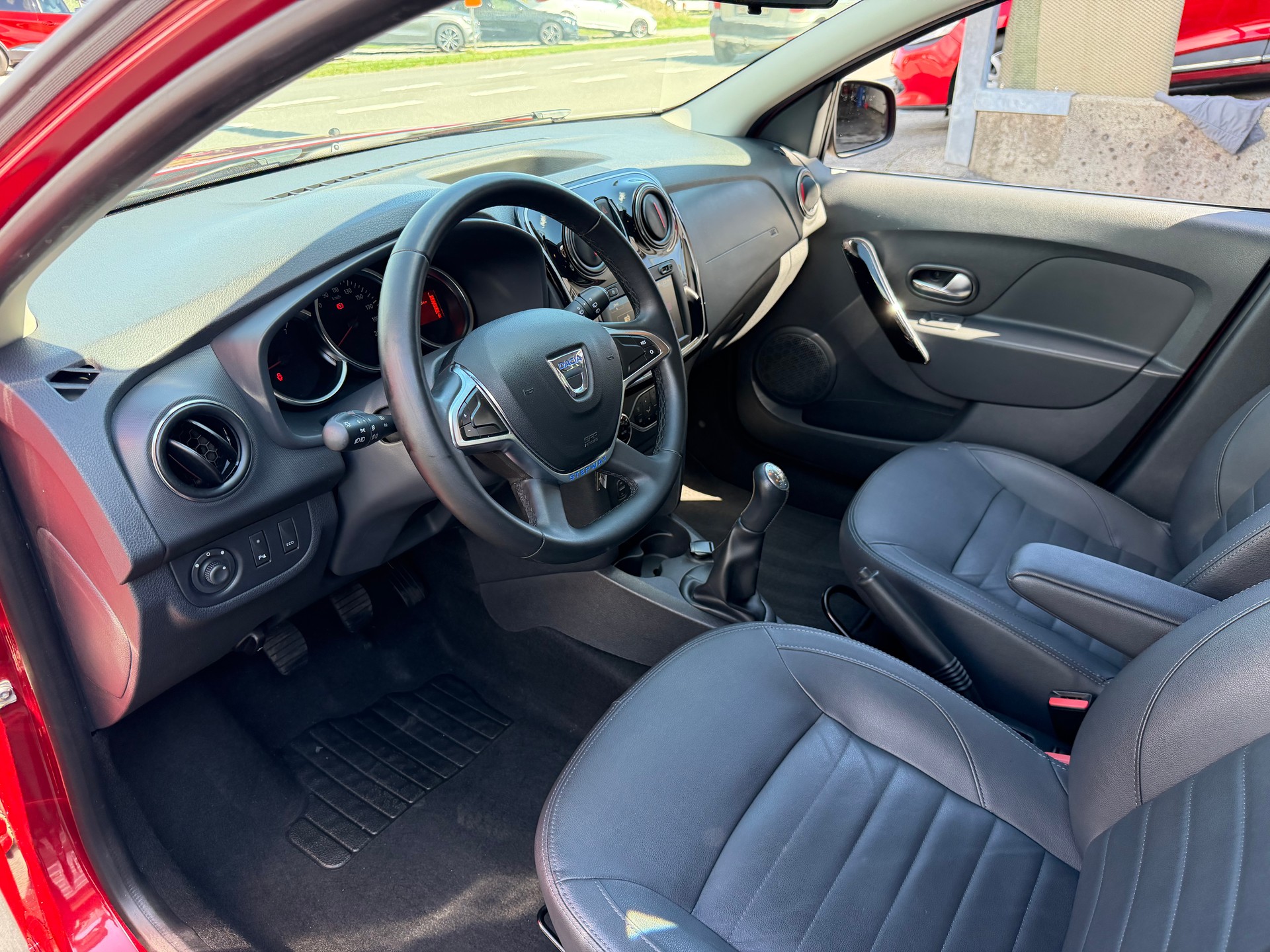 DACIA Logan MCV 0.9 Ultimate+++FRISCH AB MFK+++-image-5
