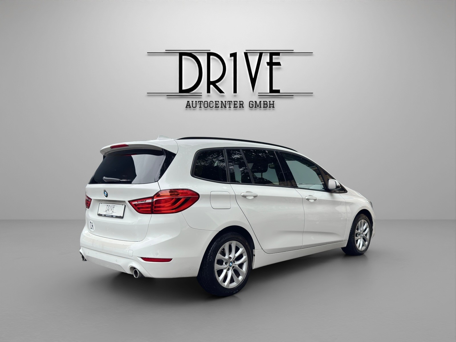 BMW 218d xDrive Gran Tourer Steptronic-image-4