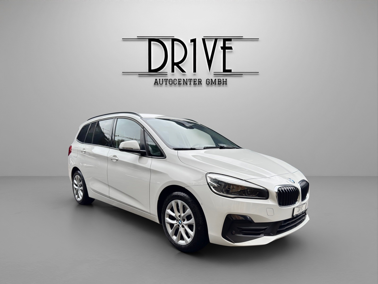 BMW 218d xDrive Gran Tourer Steptronic-image-2