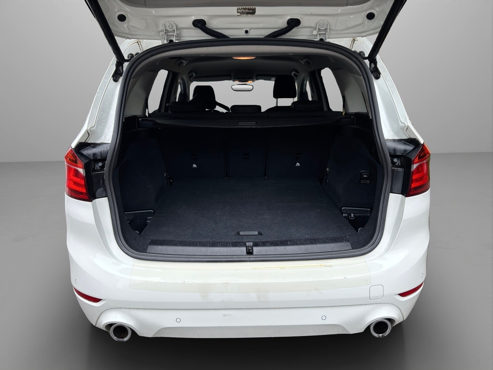 BMW 218d xDrive Gran Tourer Steptronic-image-11