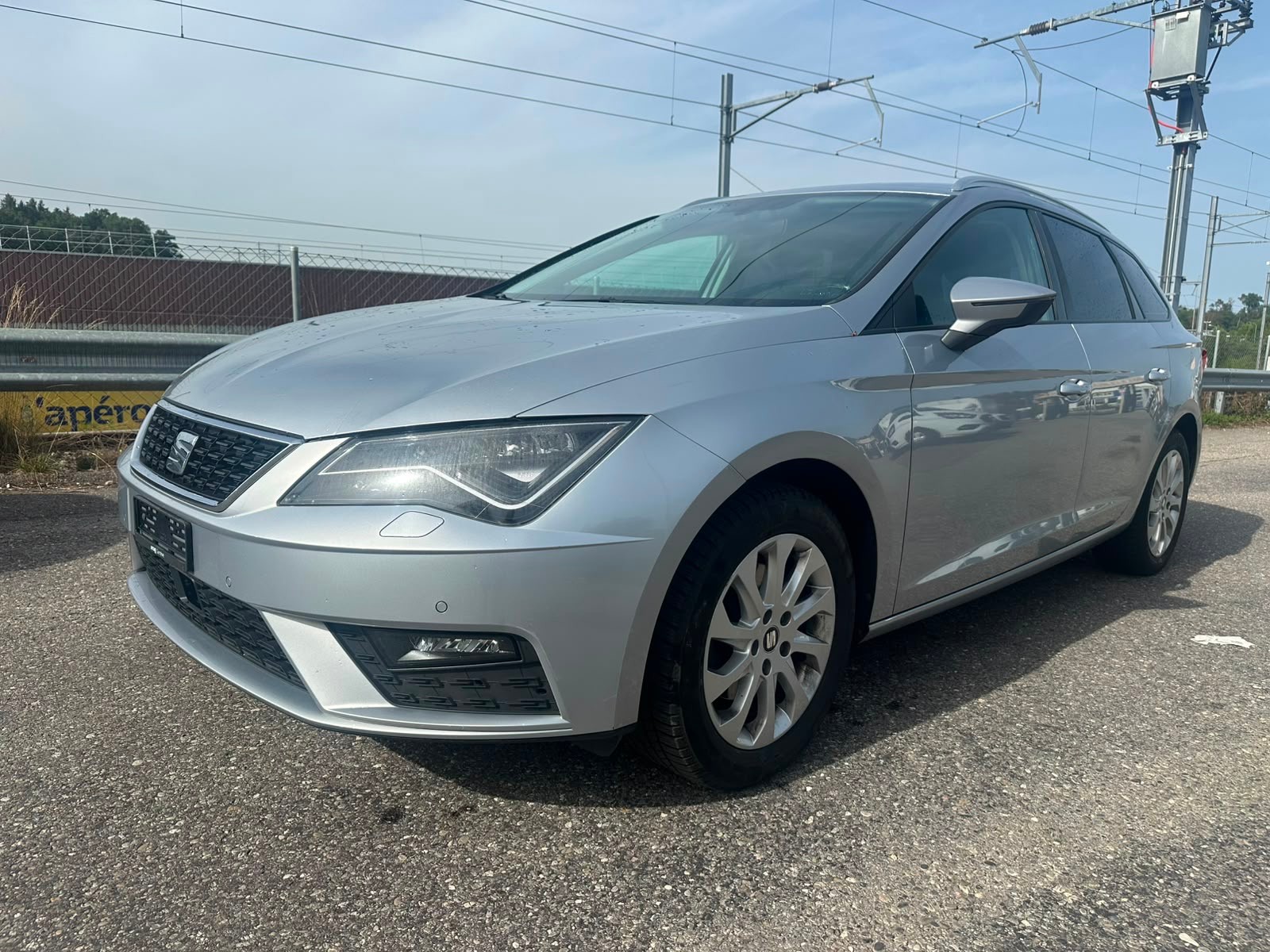 SEAT Leon ST 1.6 TDI CR Style-image-0