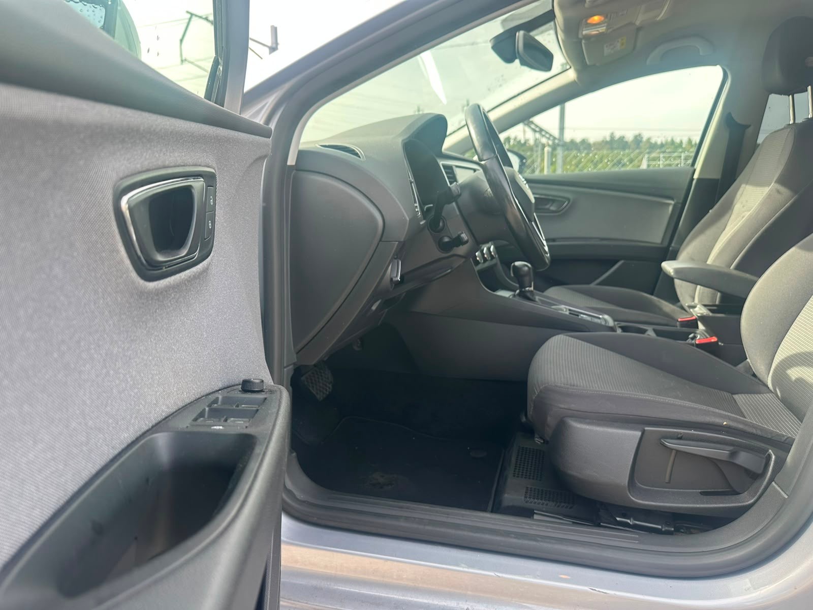 SEAT Leon ST 1.6 TDI CR Style-image-7