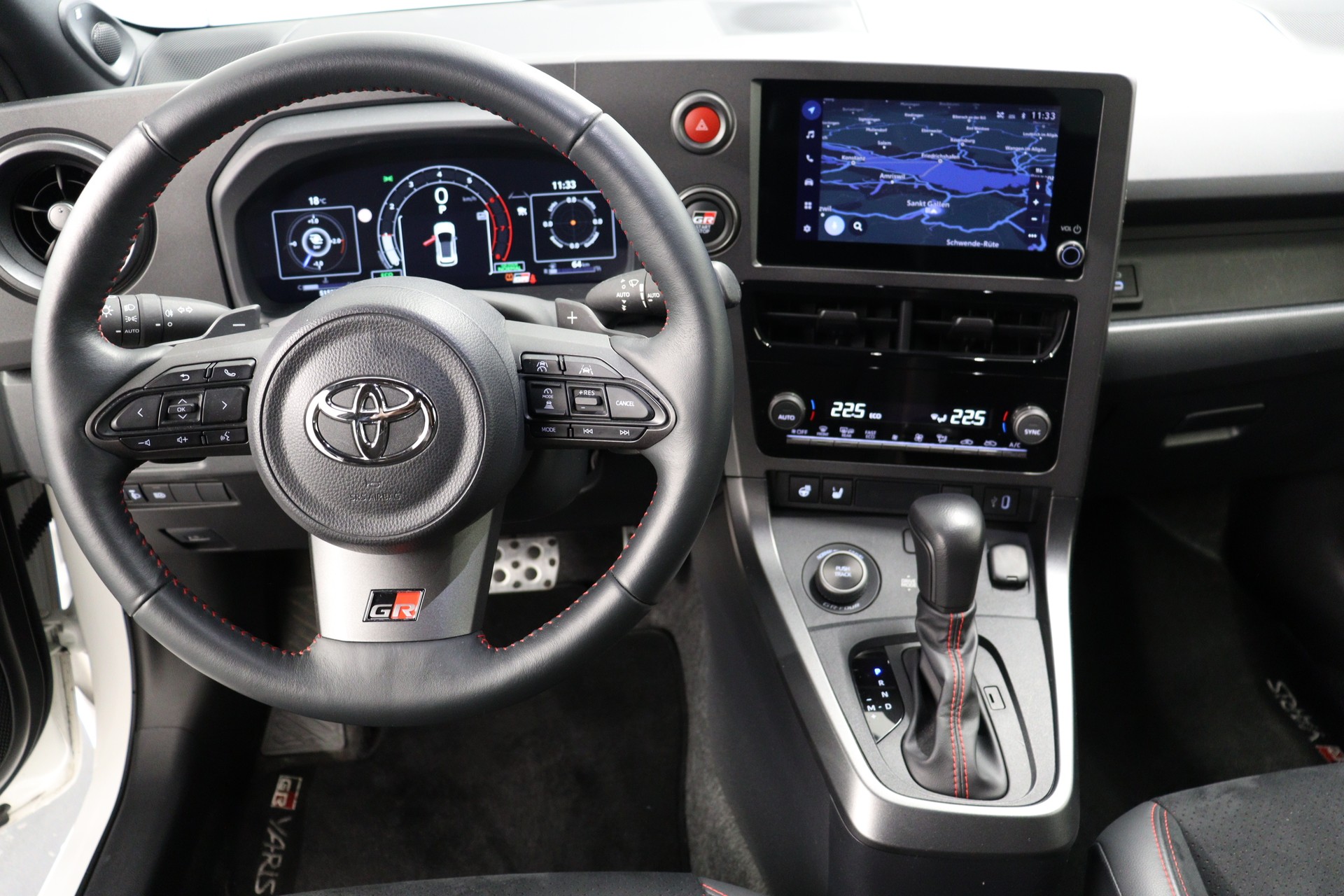 TOYOTA Yaris 1.6 GR Sport A-image-14