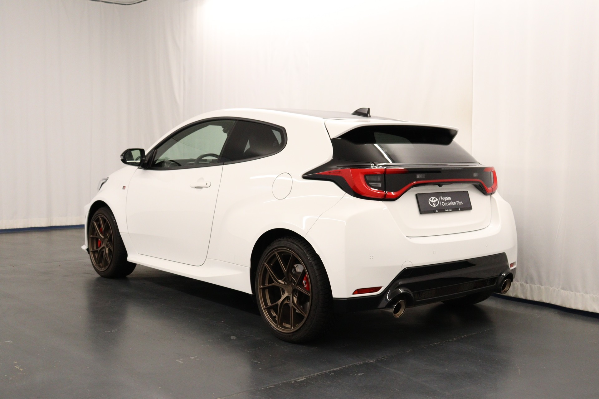 TOYOTA Yaris 1.6 GR Sport A-image-5