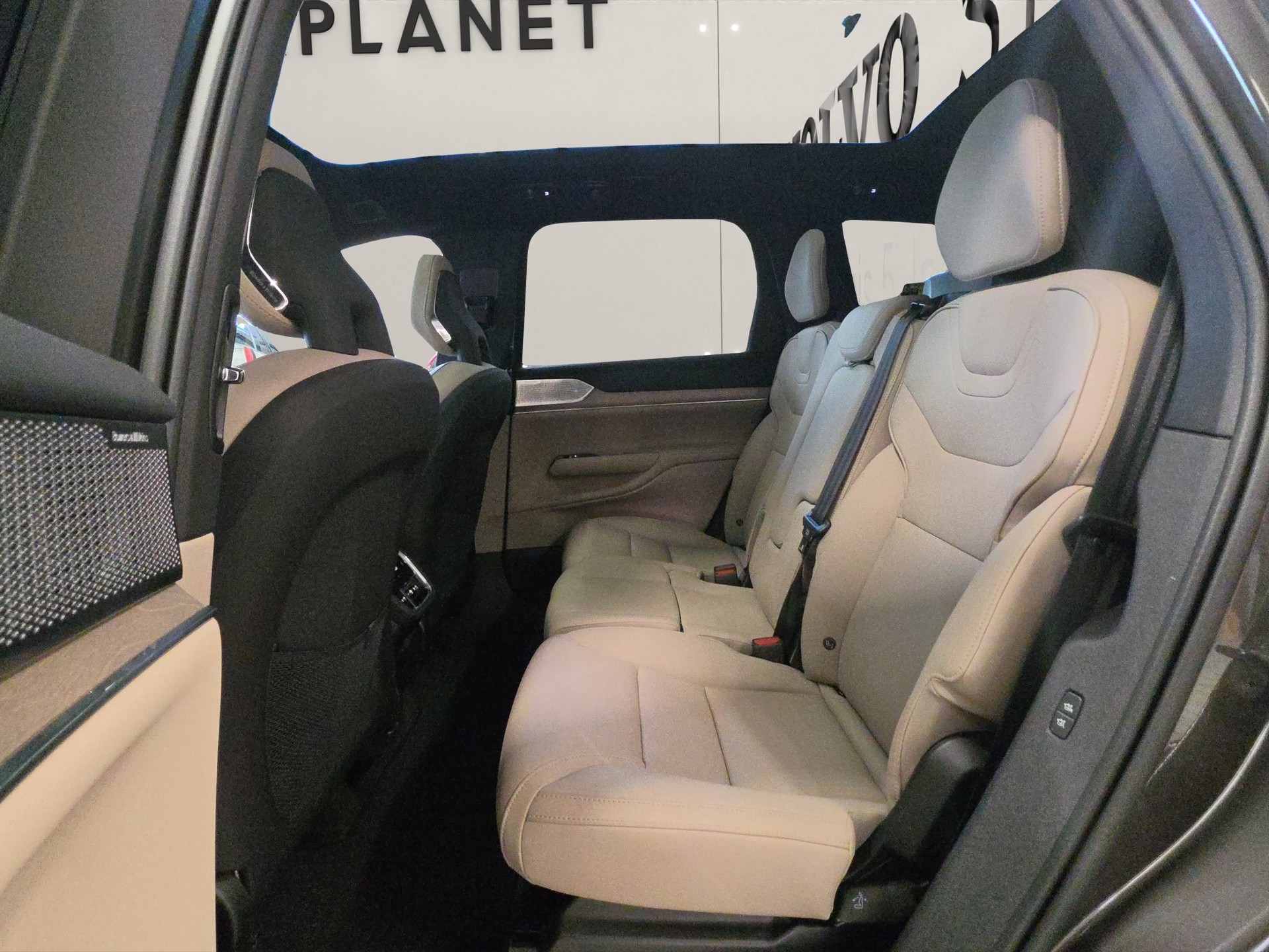 VOLVO EX90 Twin Performance Ultra AWD-image-16