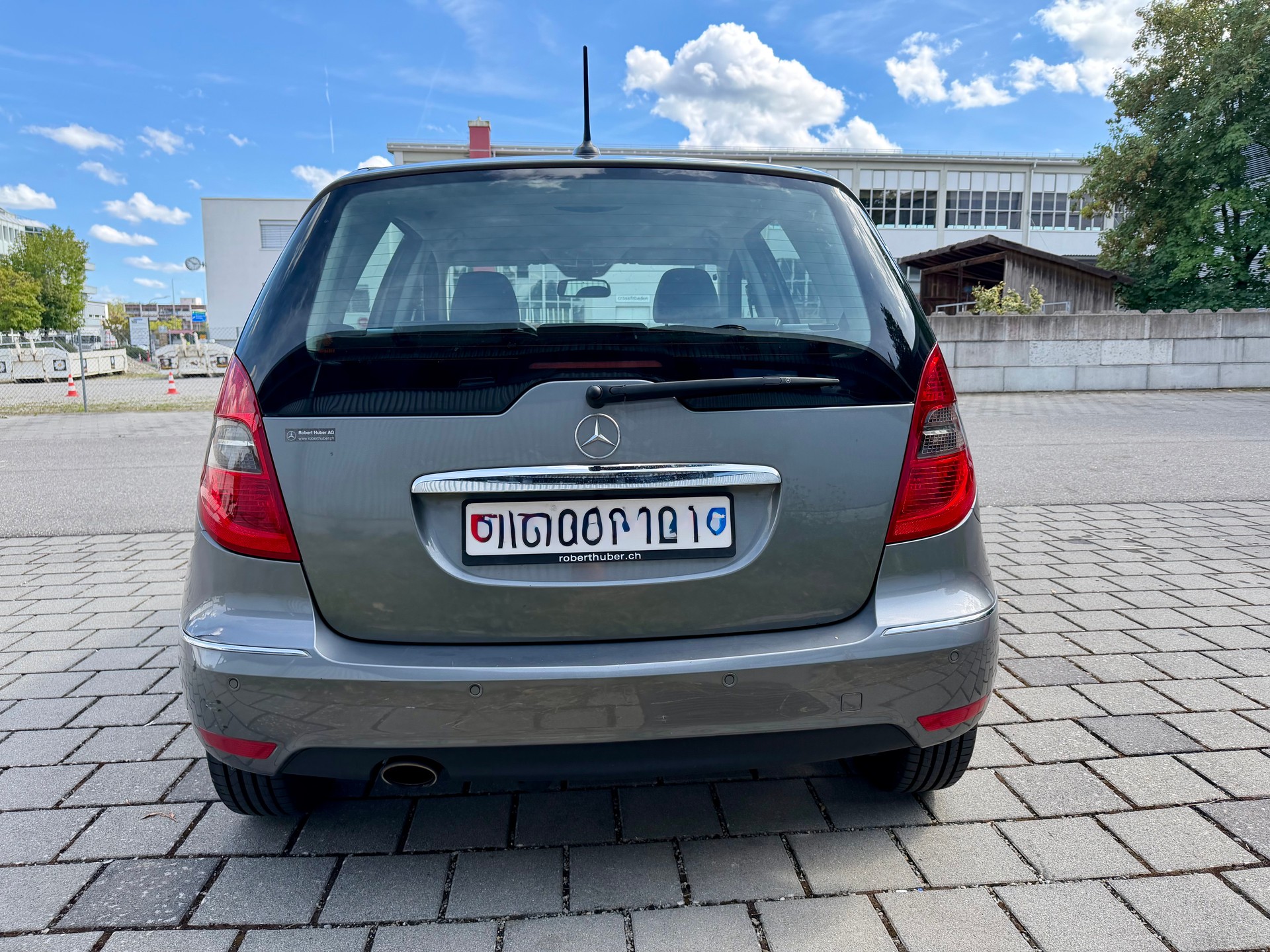 MERCEDES-BENZ A 180 Classic-image-4