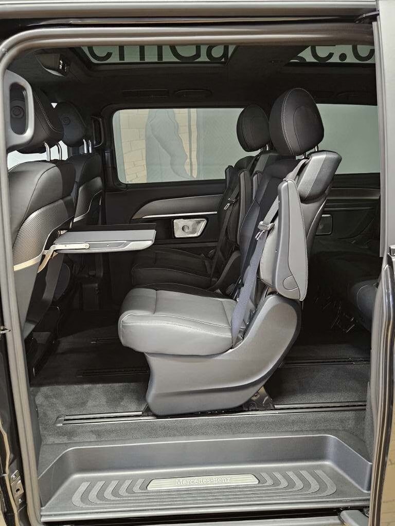 MERCEDES-BENZ V 300 d Swiss Ed. lang 4matic-image-1