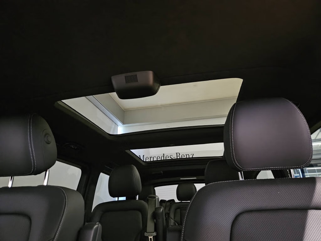 MERCEDES-BENZ V 300 d Swiss Ed. lang 4matic-image-4