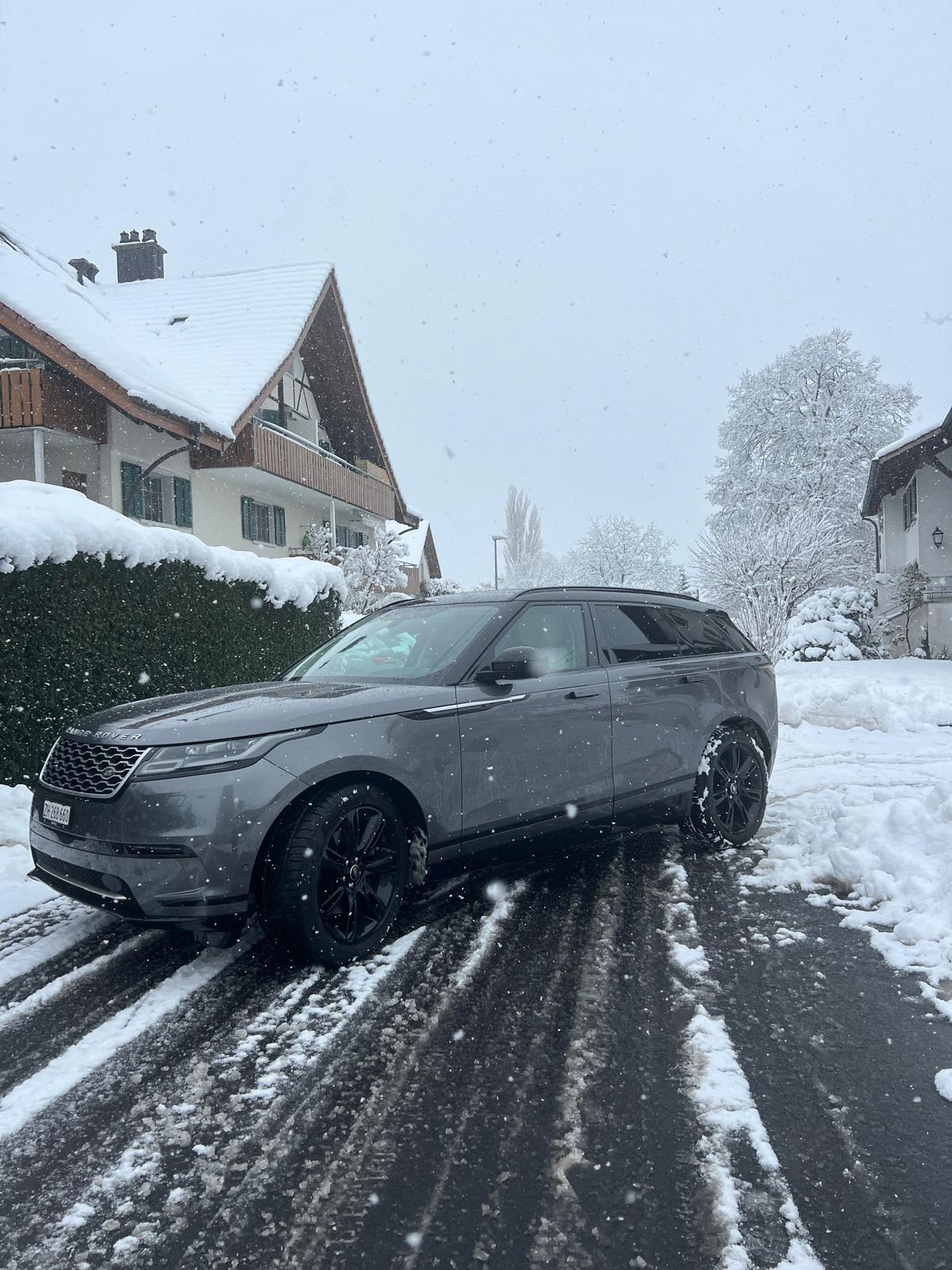LAND ROVER 3.0 D 300 R-Dynamic-image-5