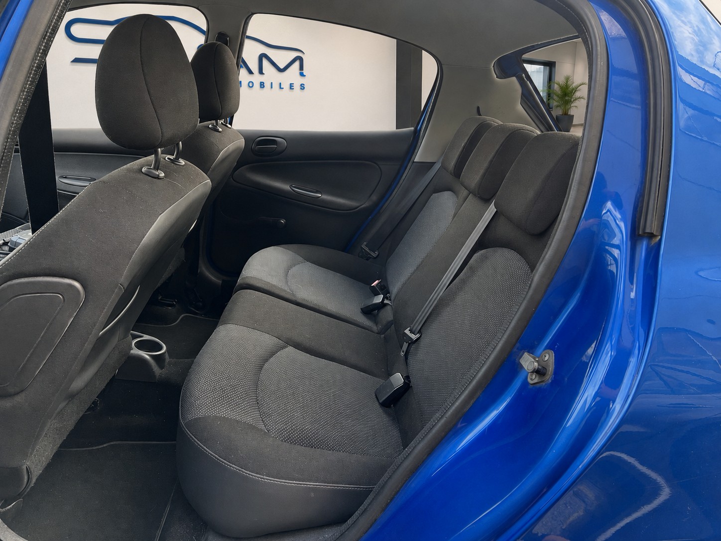 PEUGEOT 206+ 1.4 Trendy-image-8
