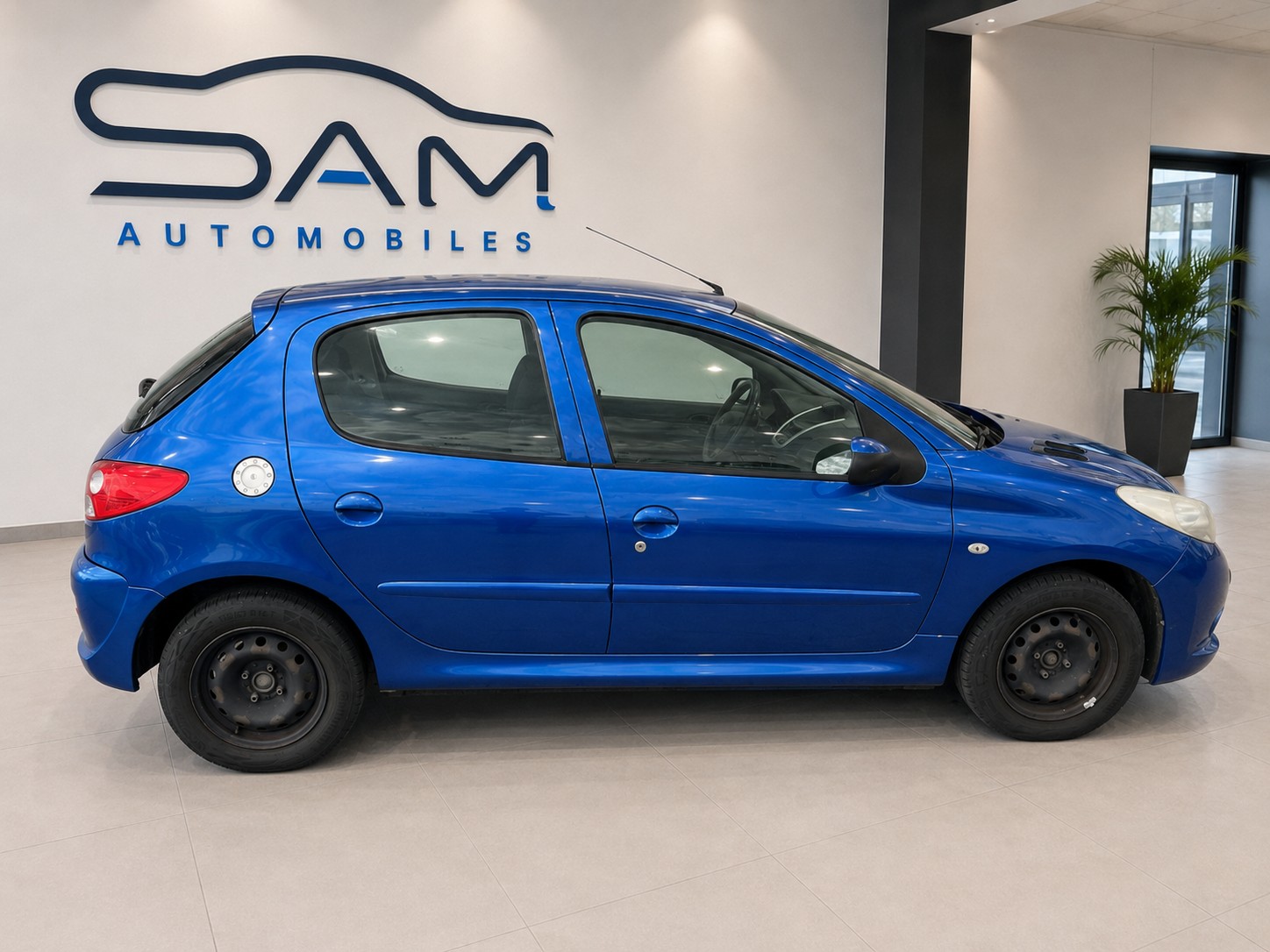 PEUGEOT 206+ 1.4 Trendy-image-3