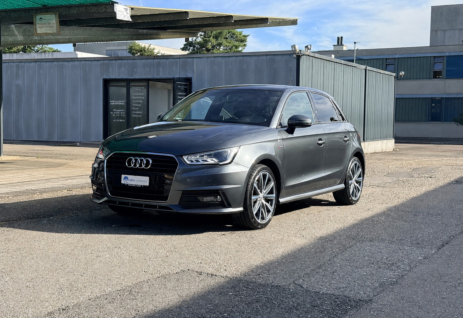 Car photo