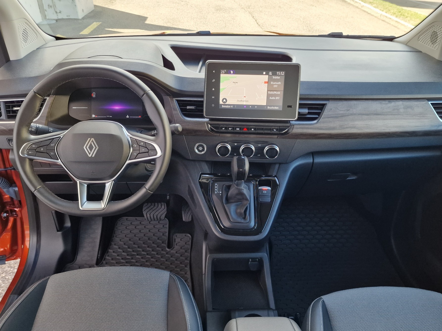 RENAULT Kangoo 1.5 dCi EDC-image-10