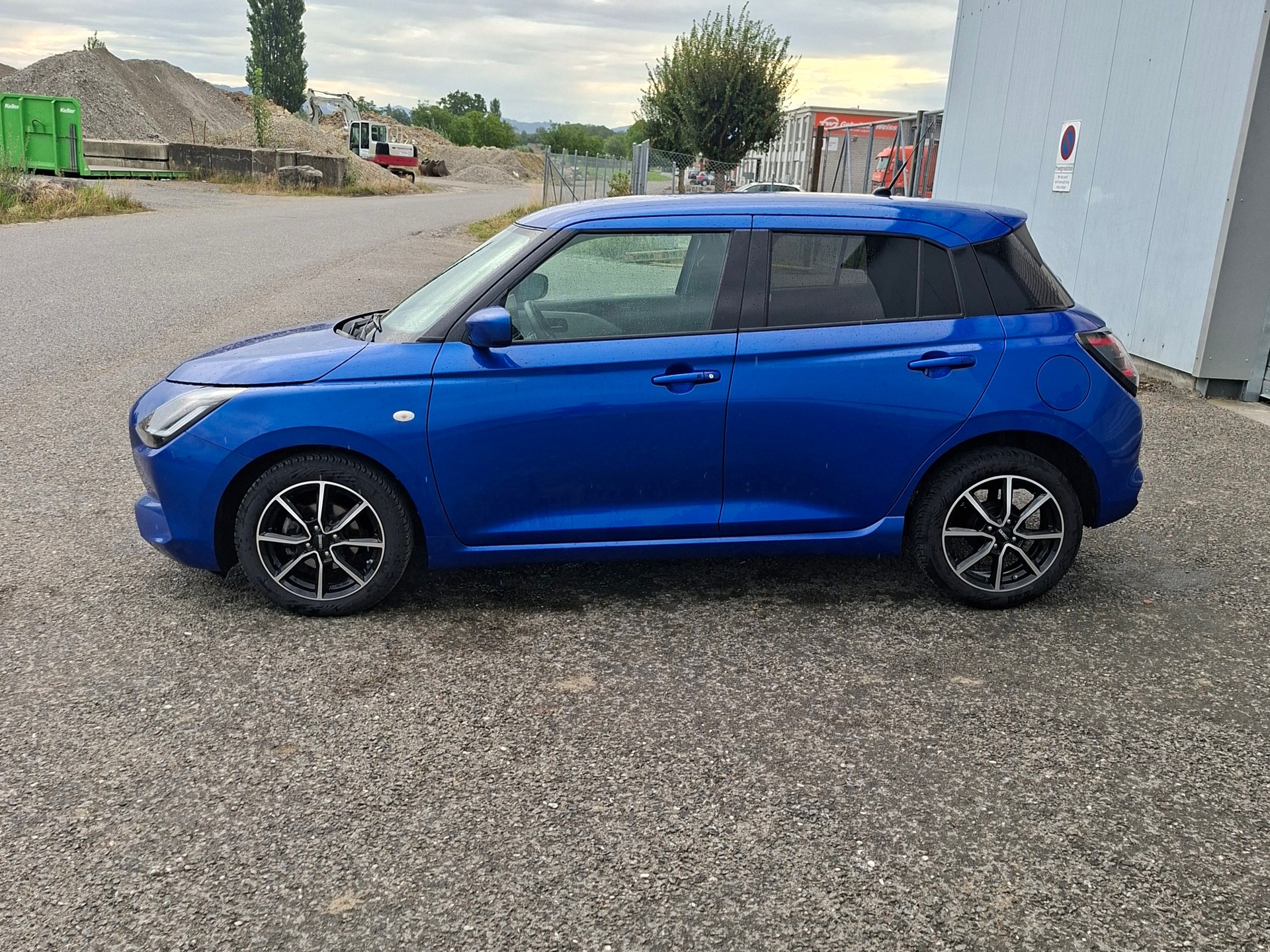 SUZUKI SUZUKI Swift 1.2 1st Edition Hybrid-image-1