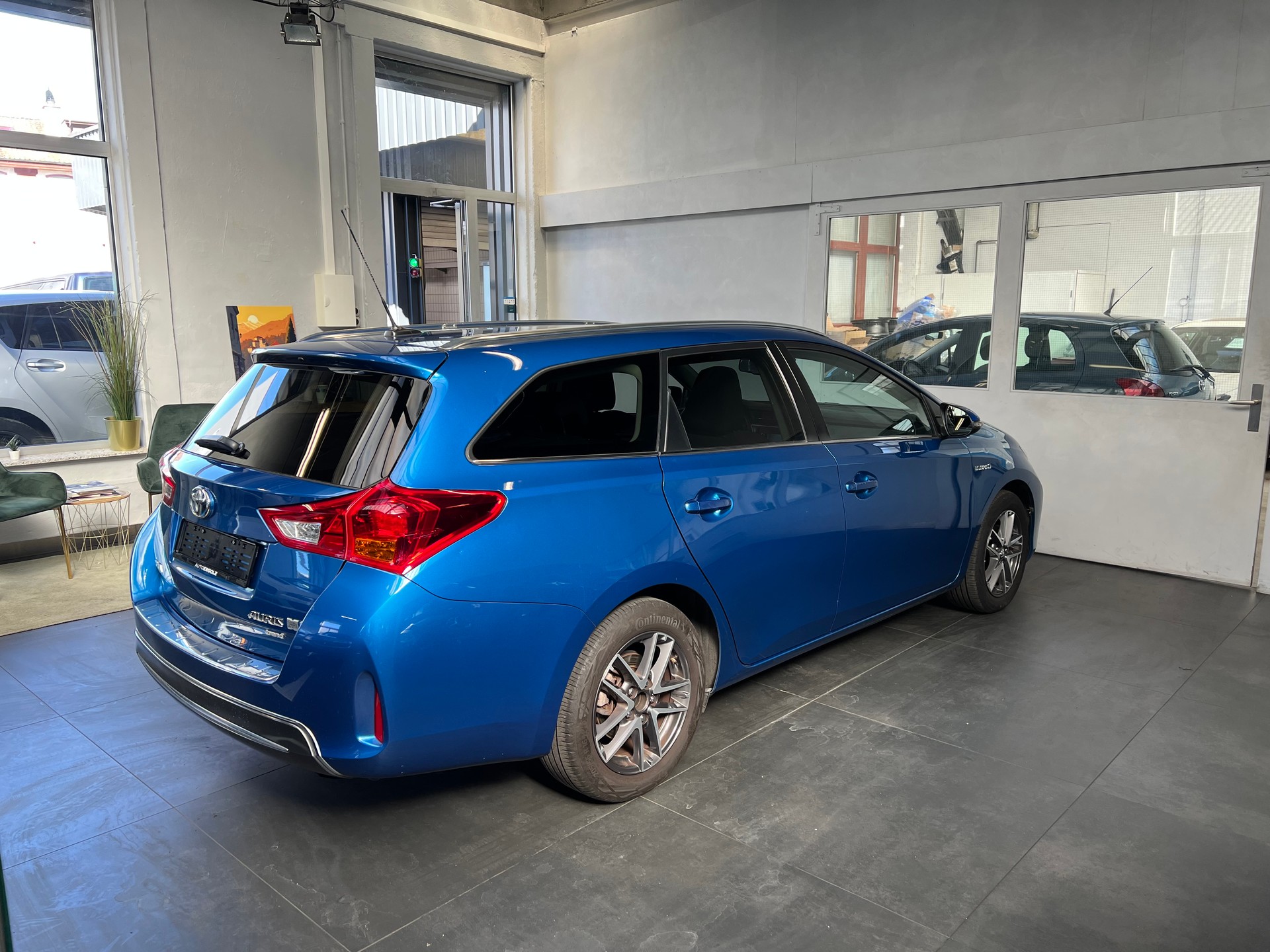 TOYOTA Auris Touring Sports 1.8 16V HSD Linea Trend-image-3