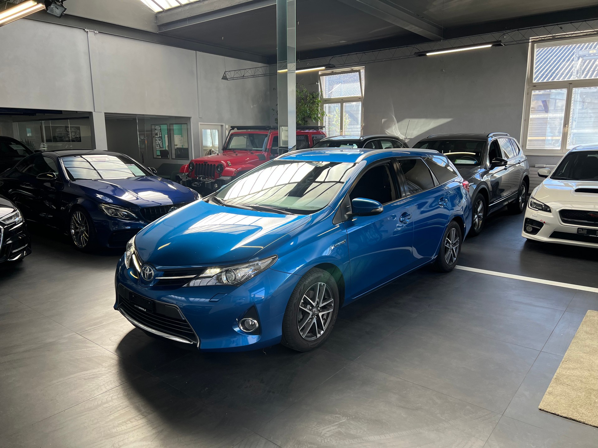 TOYOTA Auris Touring Sports 1.8 16V HSD Linea Trend-image-0