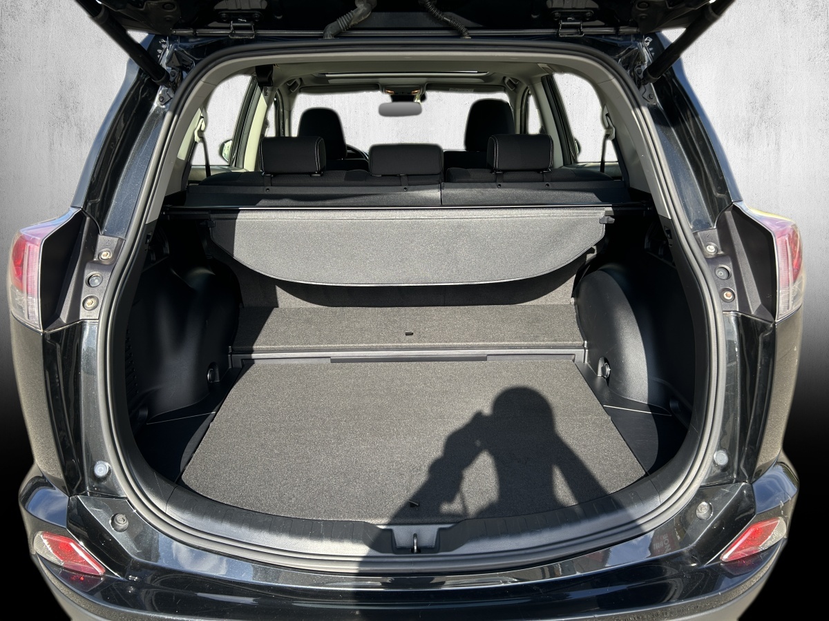TOYOTA RAV-4 2.5 HSD Sol e-CVT-image-11