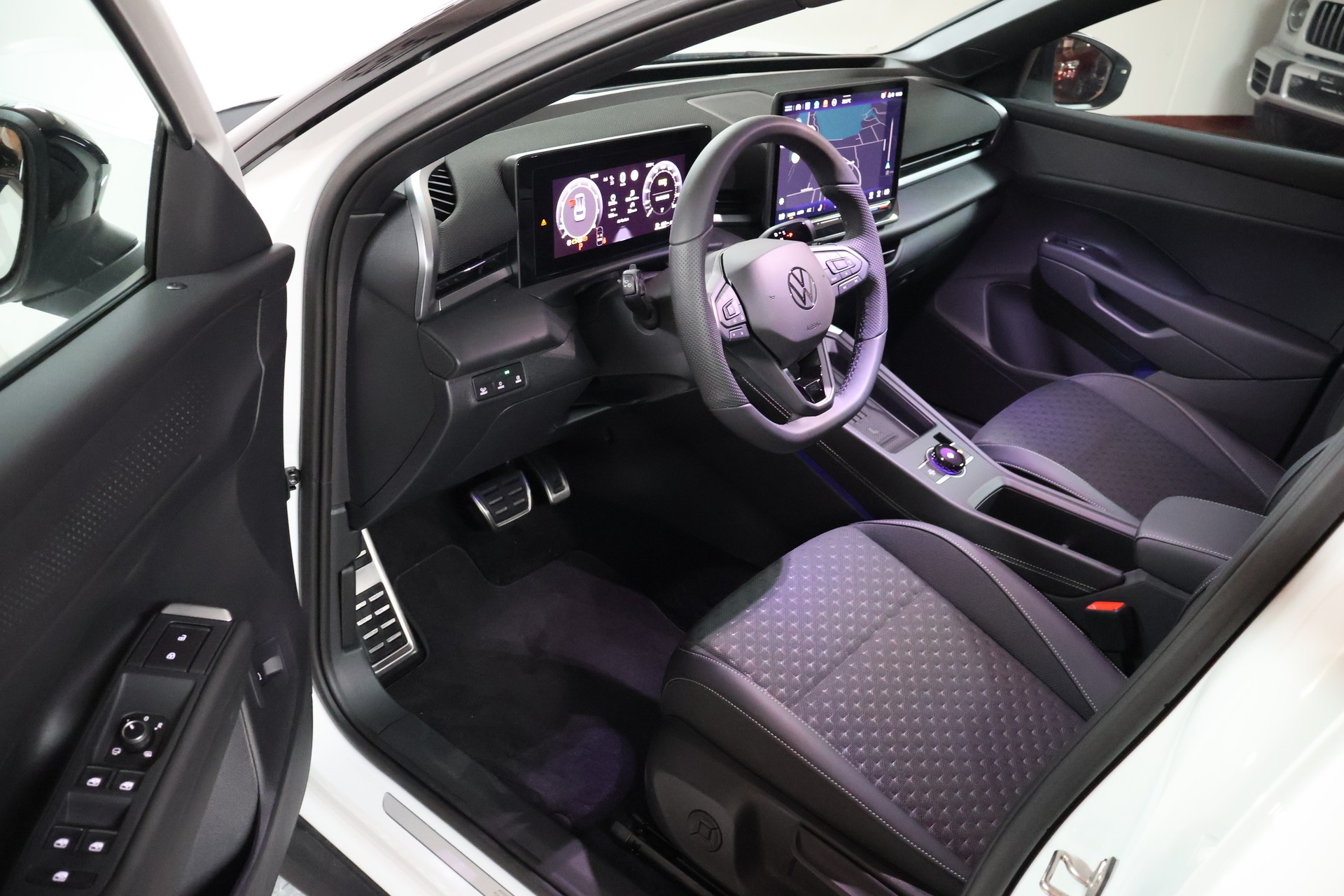 VW T-Roc 1.5 TSI R-Line DSG-image-7