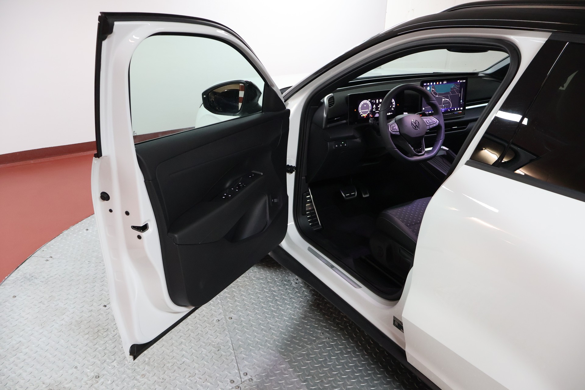 VW T-Roc 1.5 TSI R-Line DSG-image-4