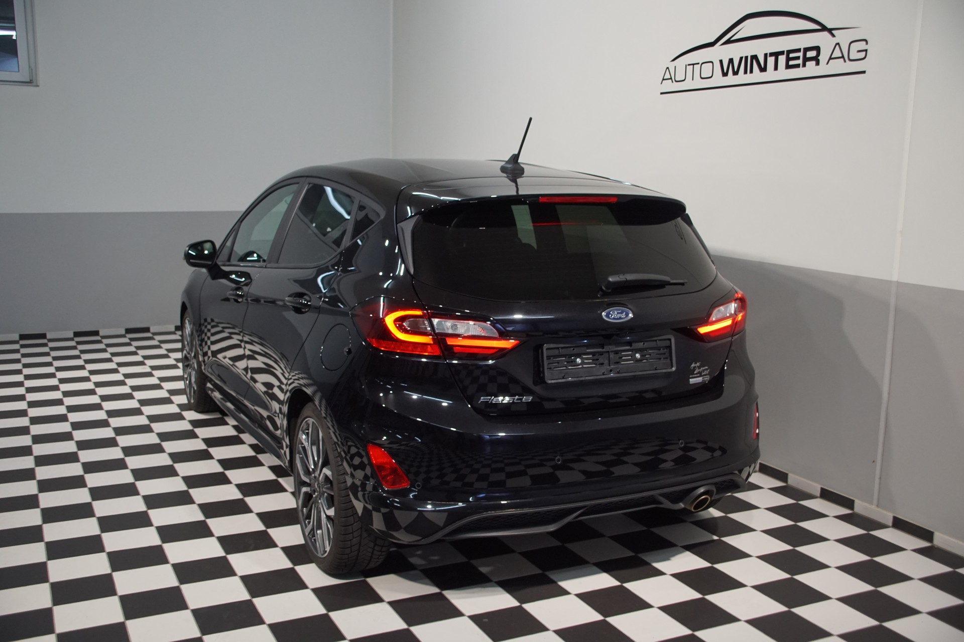 FORD Fiesta 1.0 SCTi MHEV ST-Line-image-10